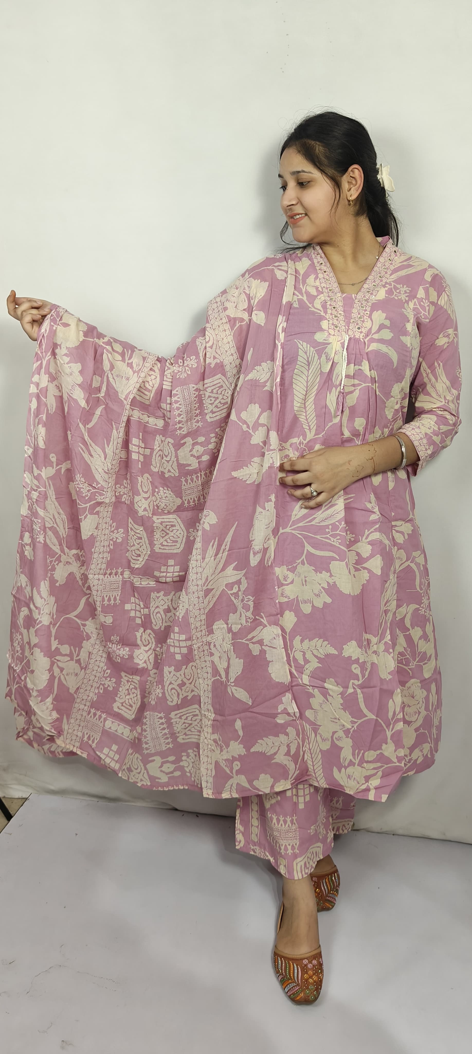 Pink Floral Printed Anarkali Set (Z0222)