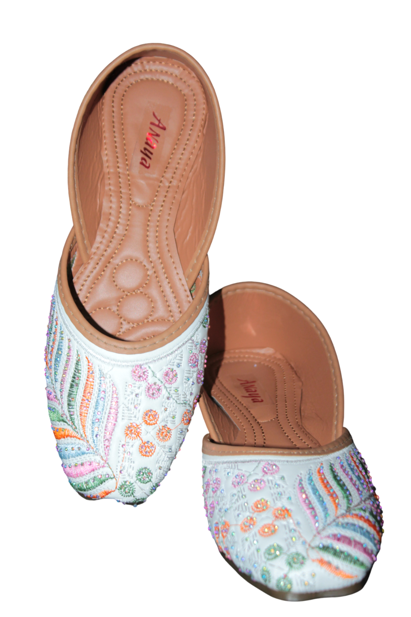 WHITE PUNJABI JUTTI FOR FOMEN