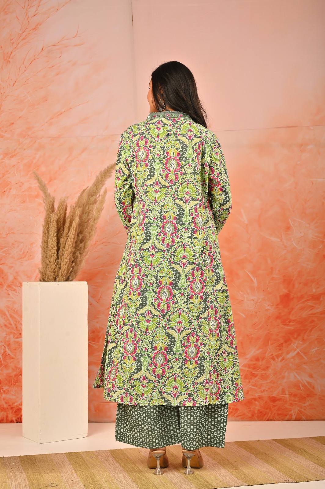 Green colour 3 piece Kurta Set (Z092)