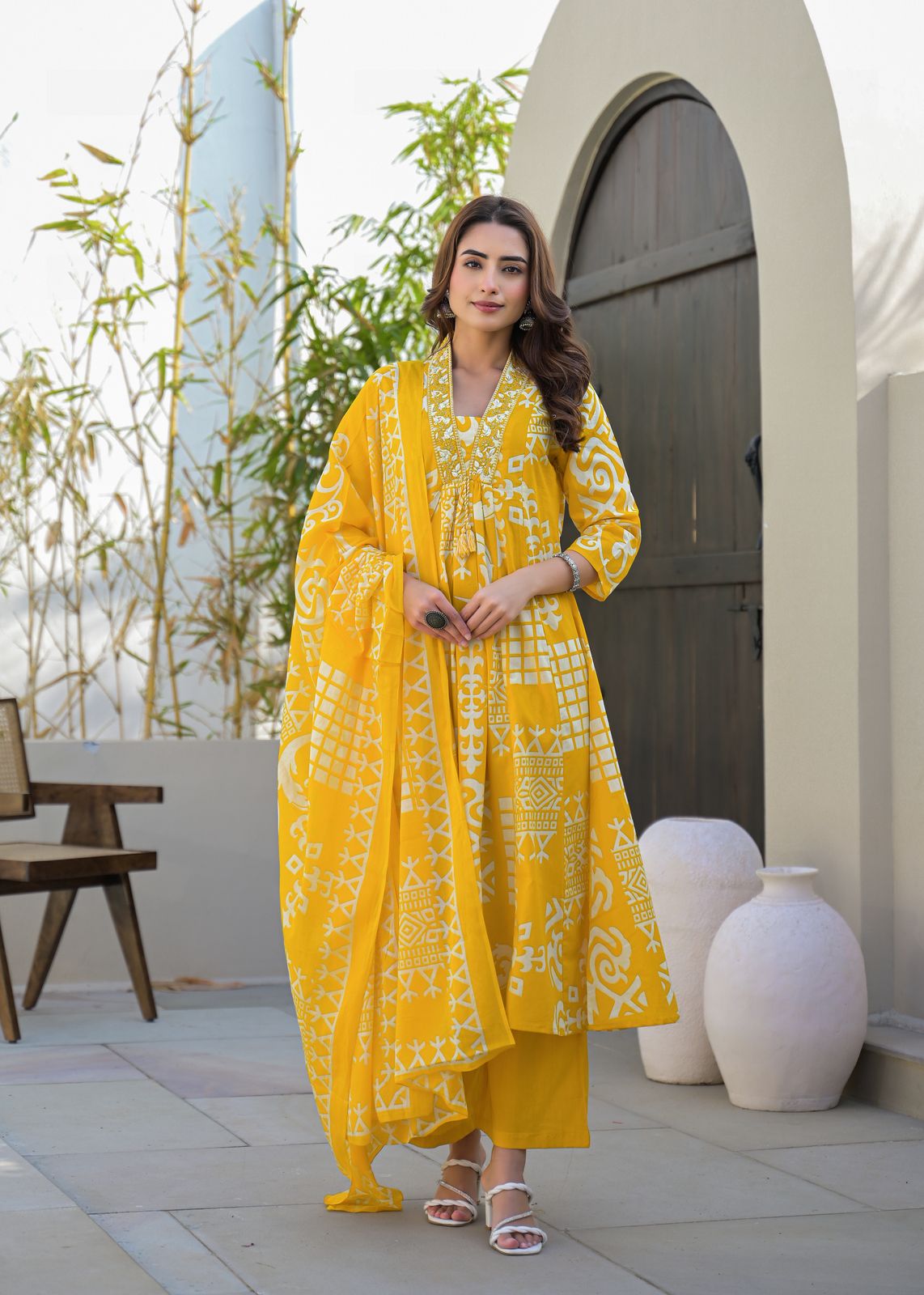 Women Cotton Blend Kurta Pant Dupatta Set