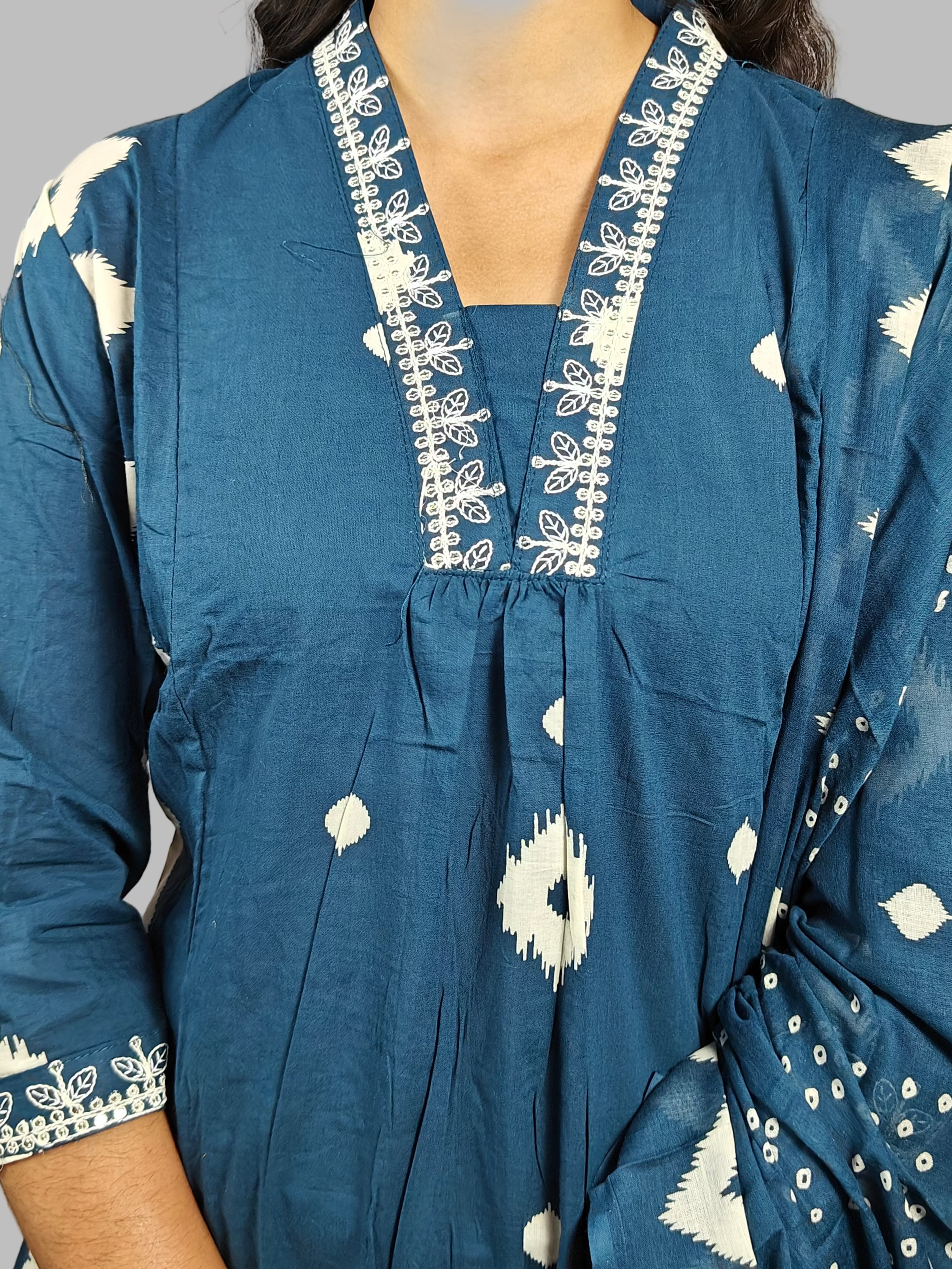 Blue colour 3 piece printed Beautiful kurta set (Z0214)