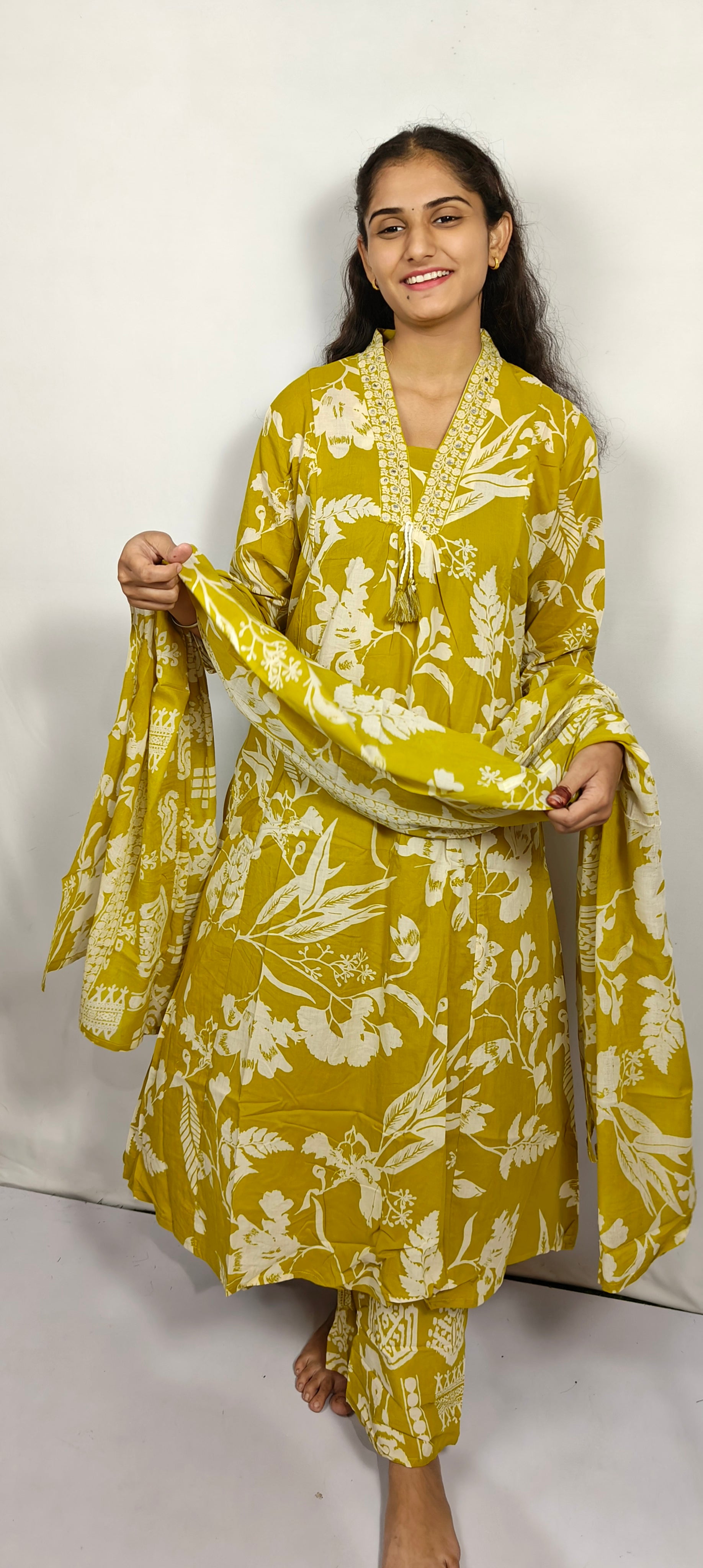 yellow colour printed three piece kurta set (Z0216)