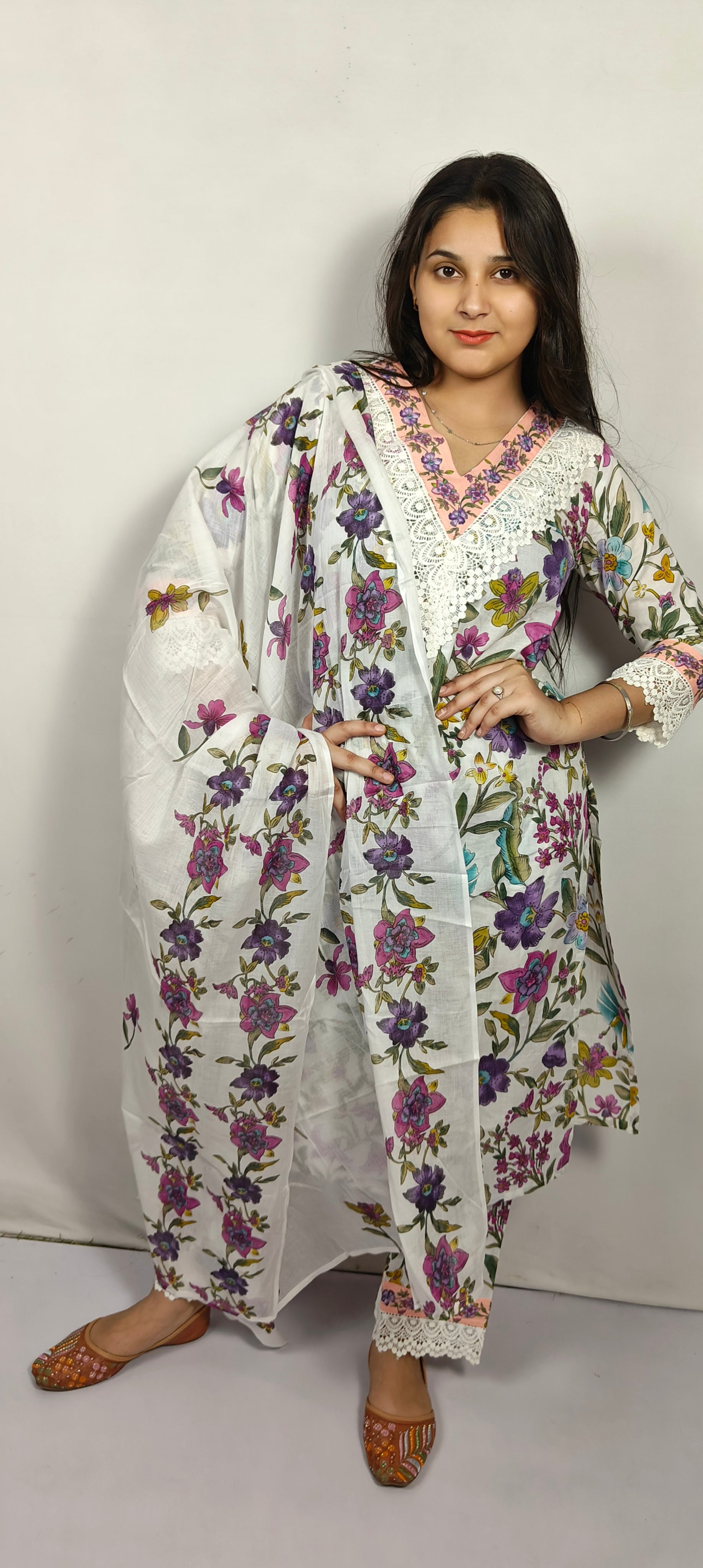 Floral Printed White 3 Piece Kurta Set  (Z0229)
