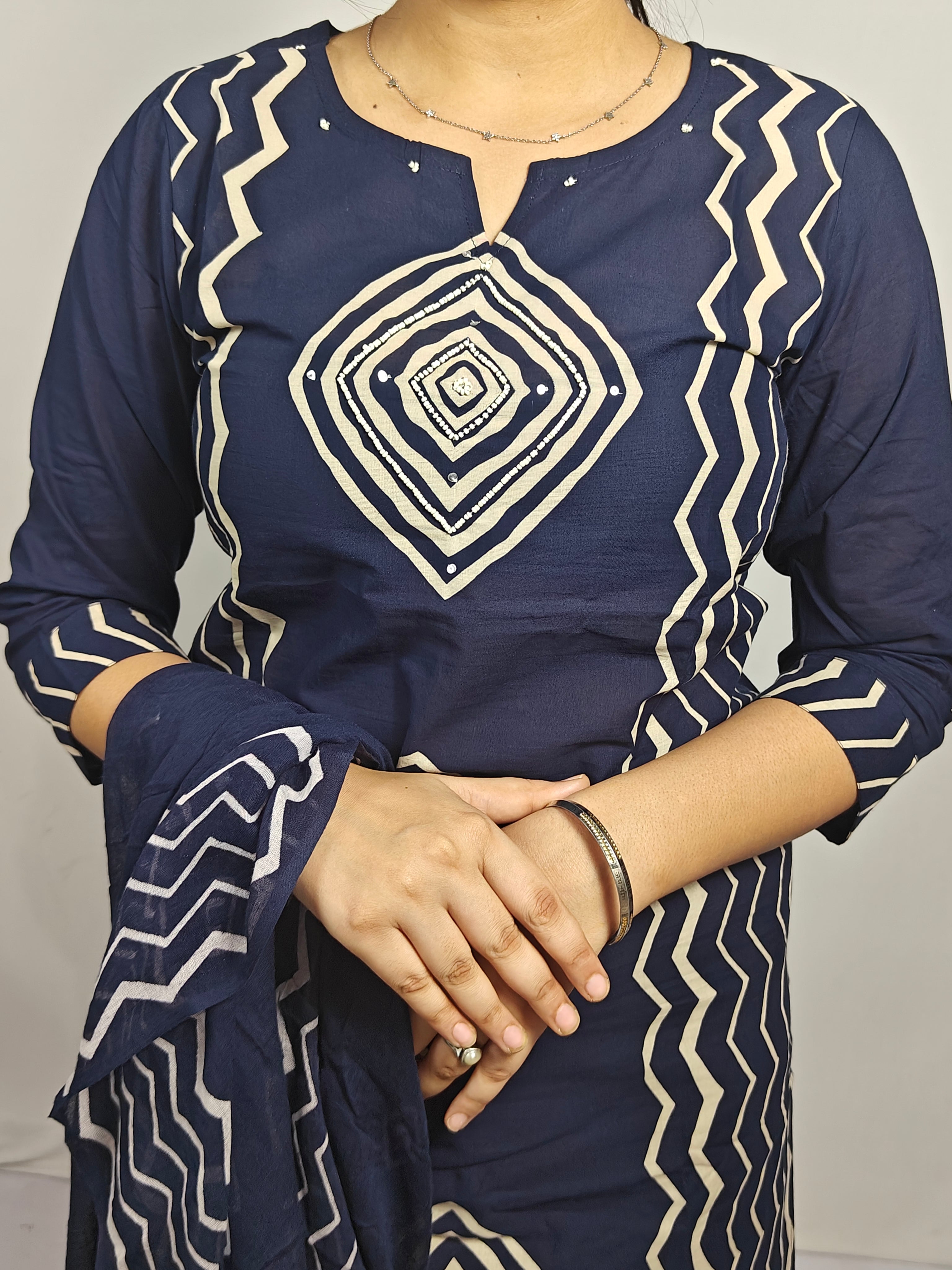 Blue colour beautiful 3 piece kurta set (Z0248)