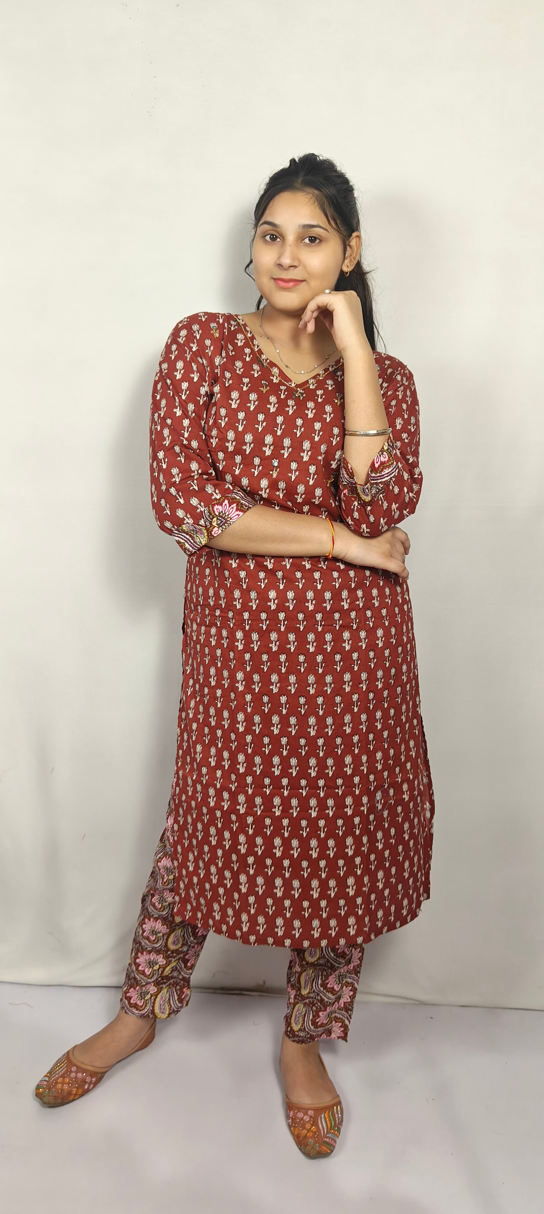 Maroon colour printed beautiful 2 piece set (Z0246)