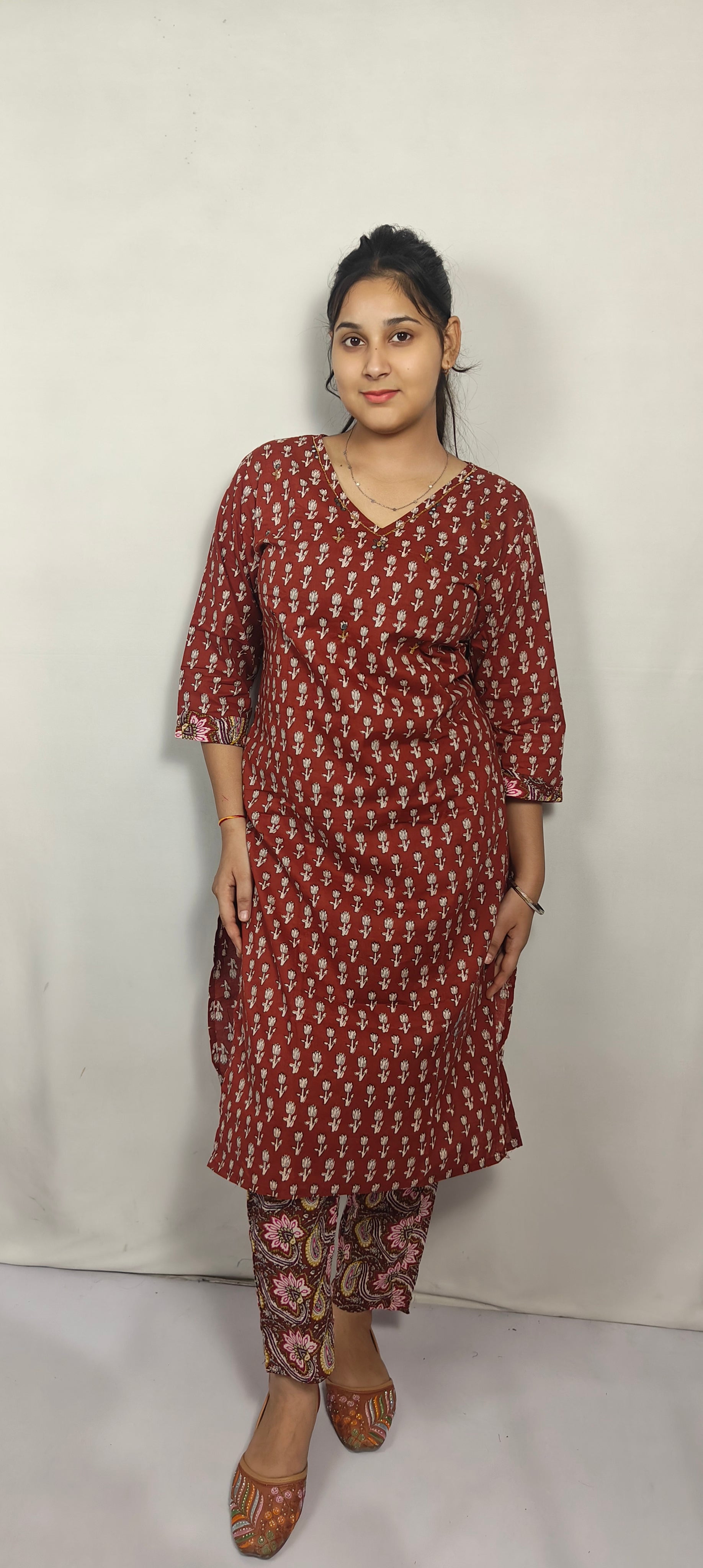 Maroon colour printed beautiful 2 piece set (Z0246)
