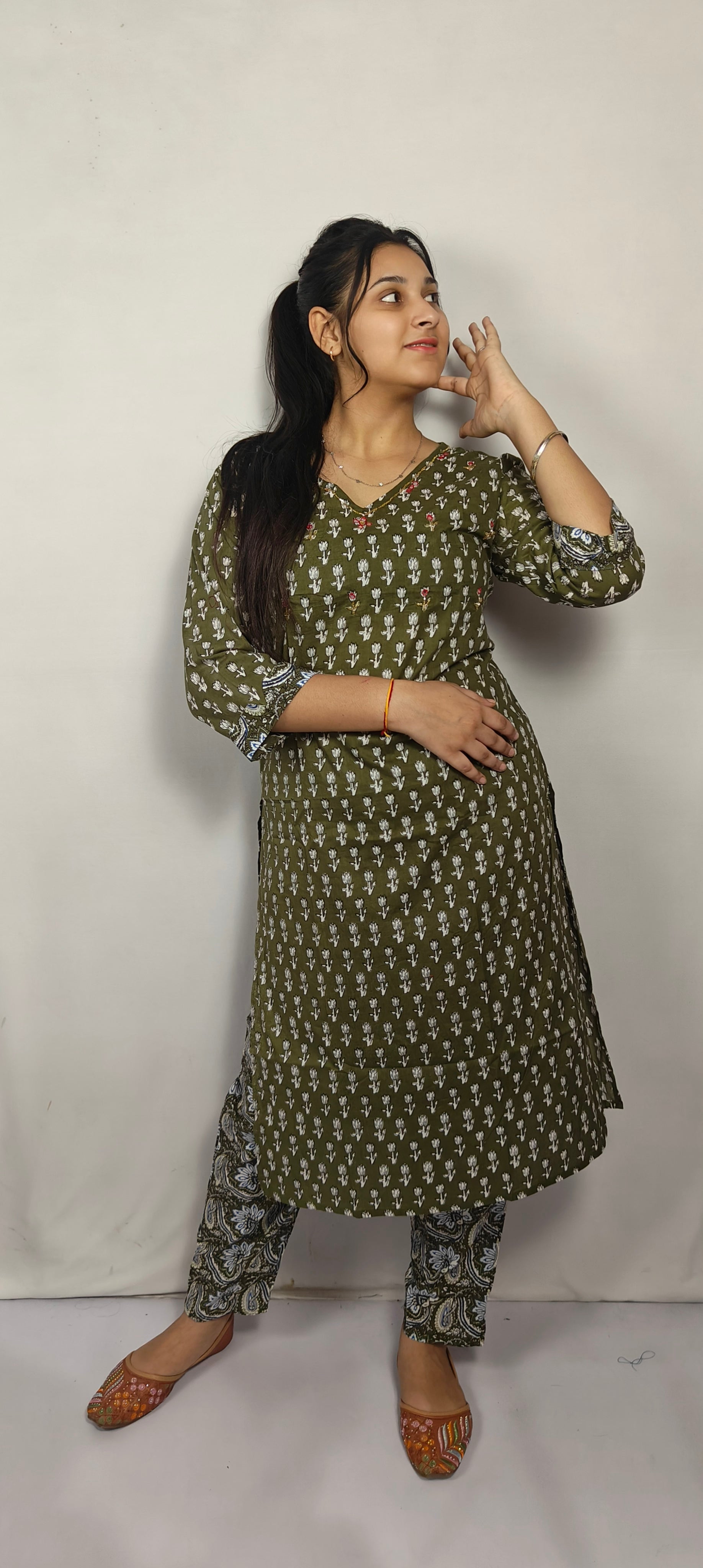green colour printed beautiful 2 piece set (Z0247)