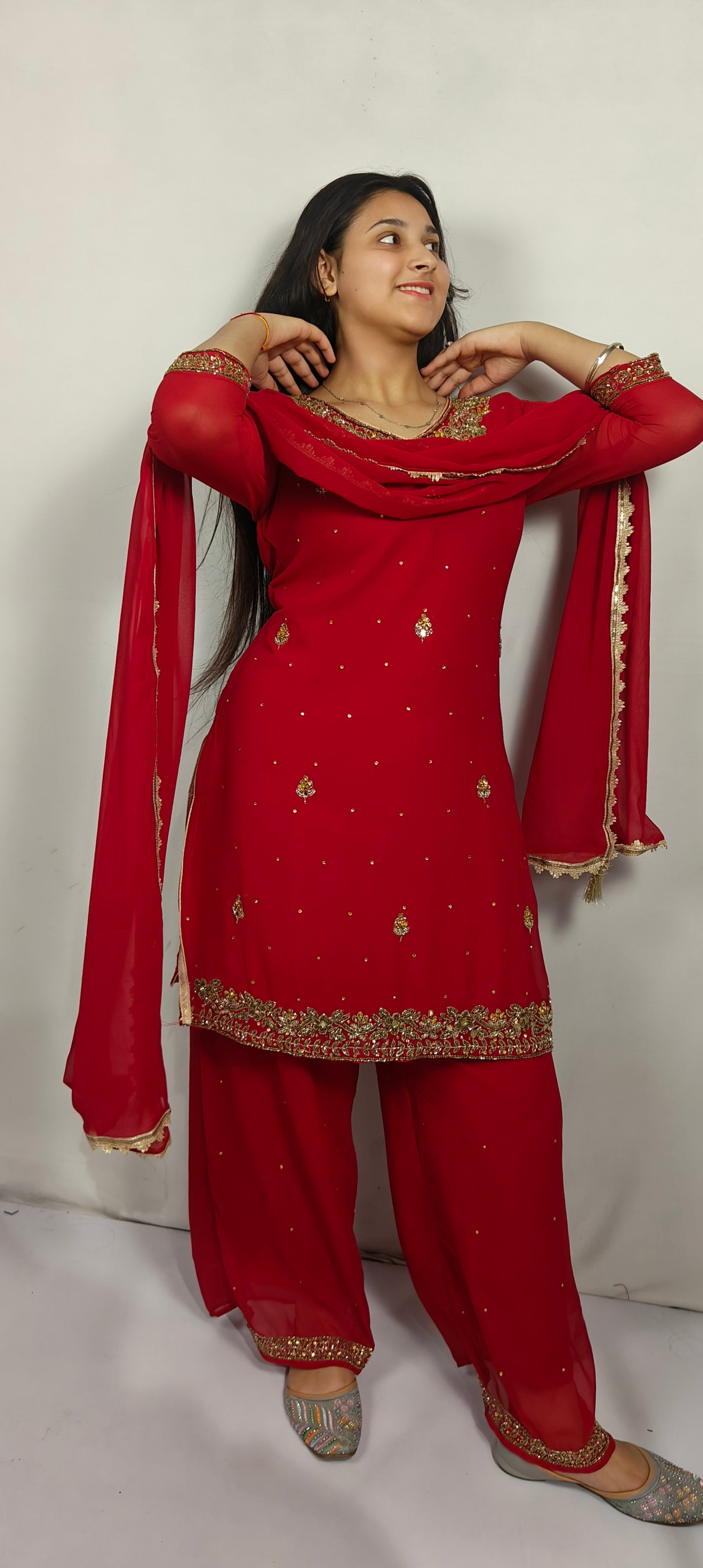 Red Embroidered 3 Piece Kurta Set (Z0231)