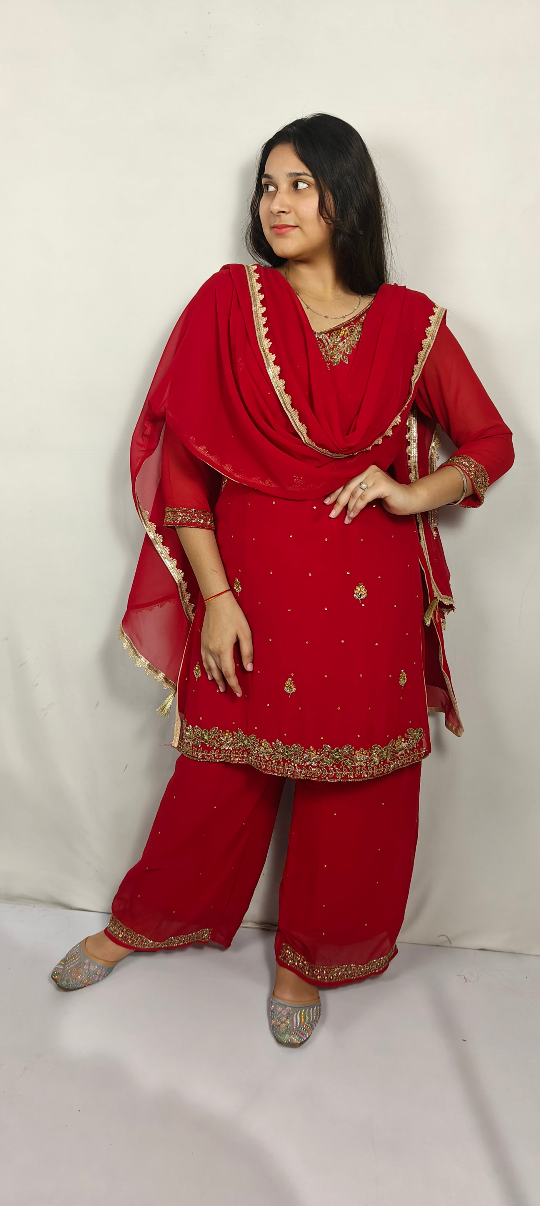 Red Embroidered 3 Piece Kurta Set (Z0231)