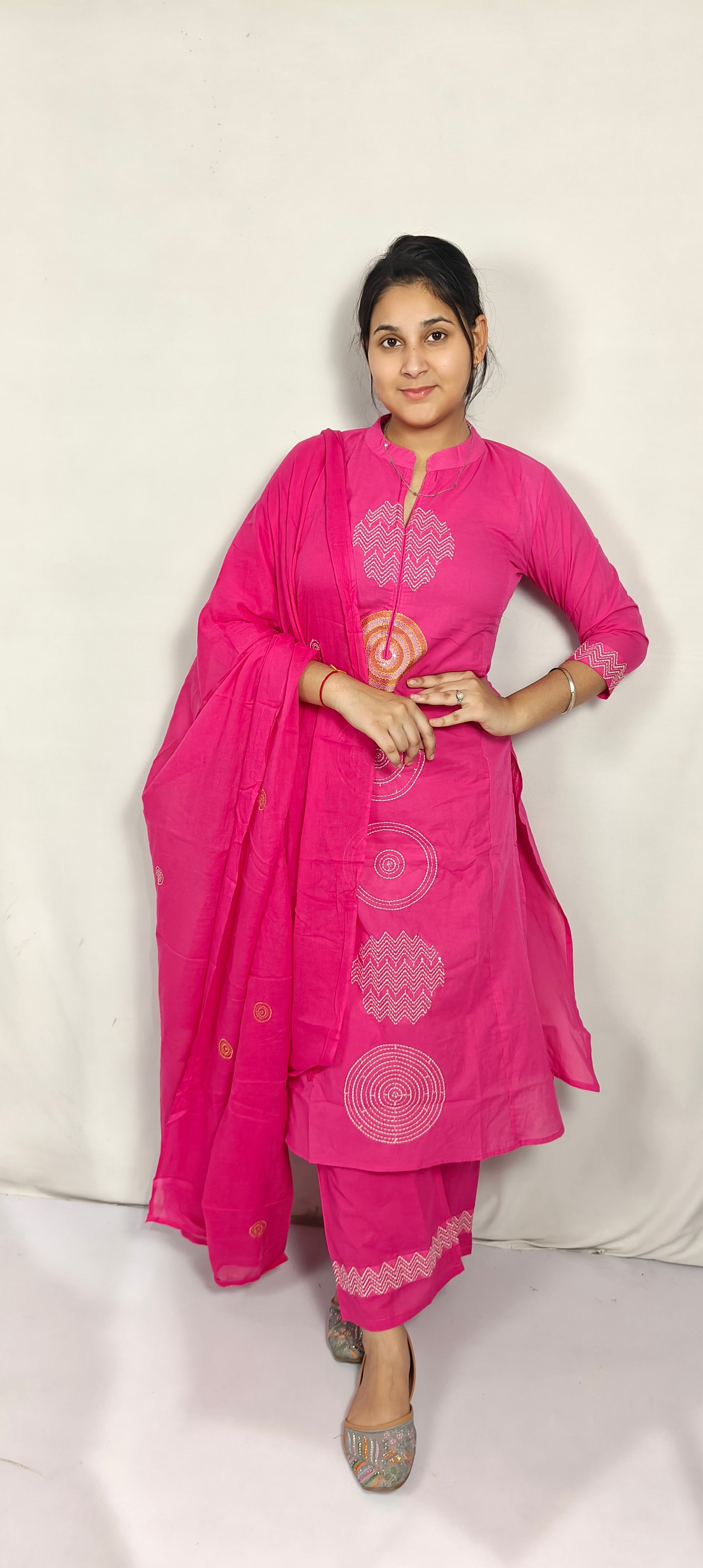 Pink Embroidered Cotton Kurta Set with Dupatta (Z0266)