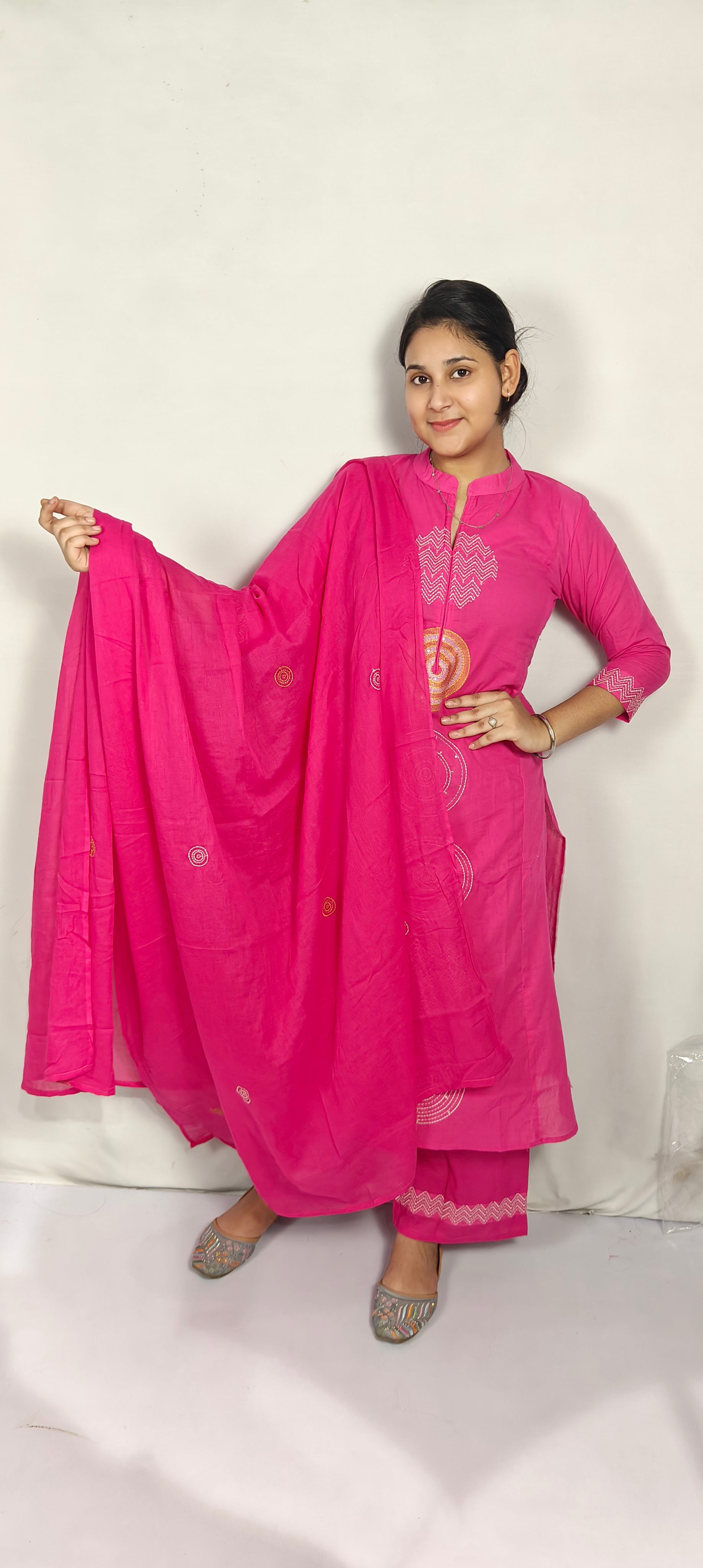 Pink Embroidered Cotton Kurta Set with Dupatta (Z0266)