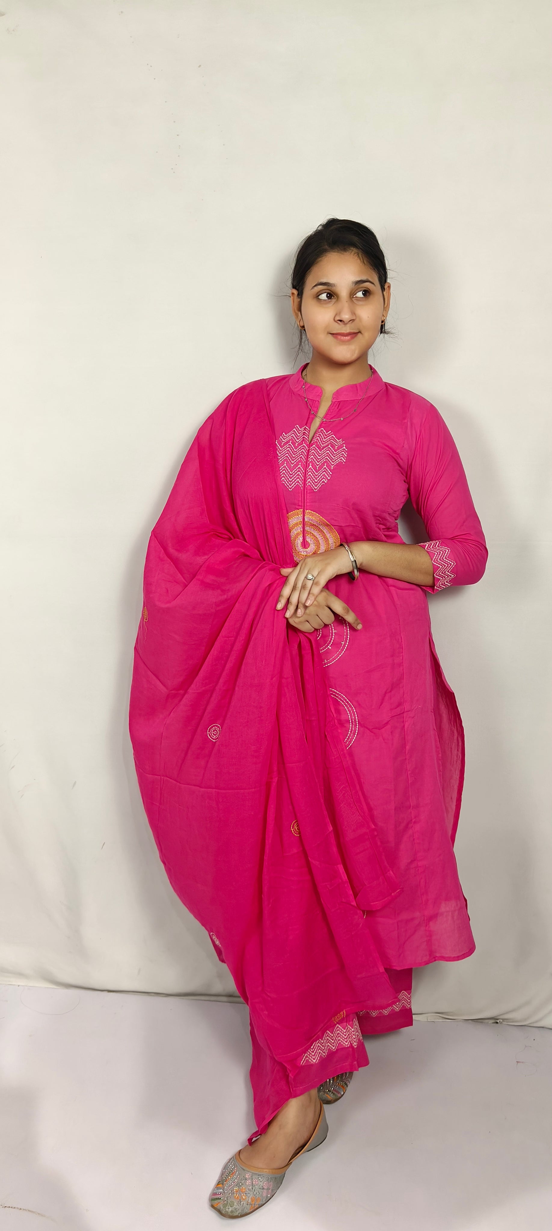 Pink Embroidered Cotton Kurta Set with Dupatta (Z0266)