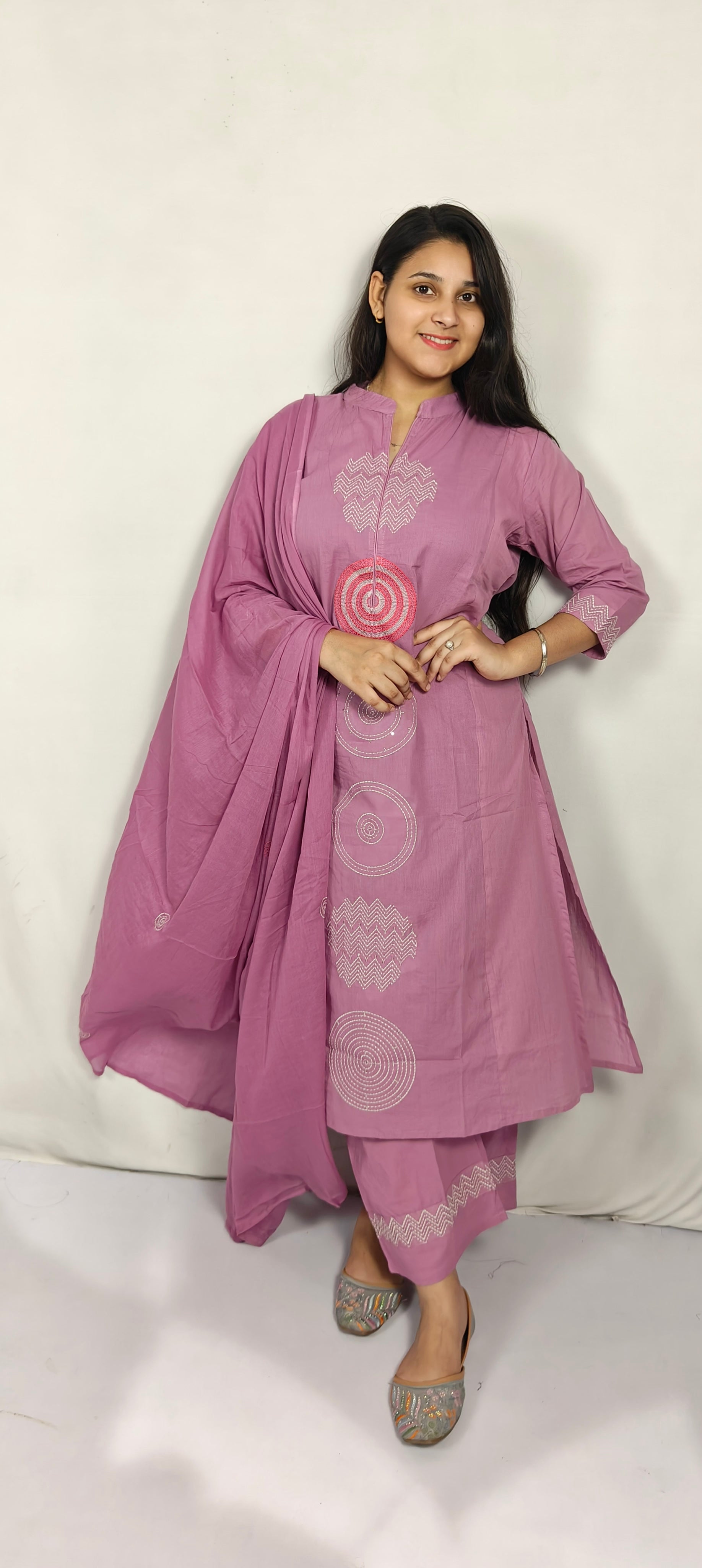 Lavender Embroidered Cotton Kurta Set with Dupatta(Z0265)
