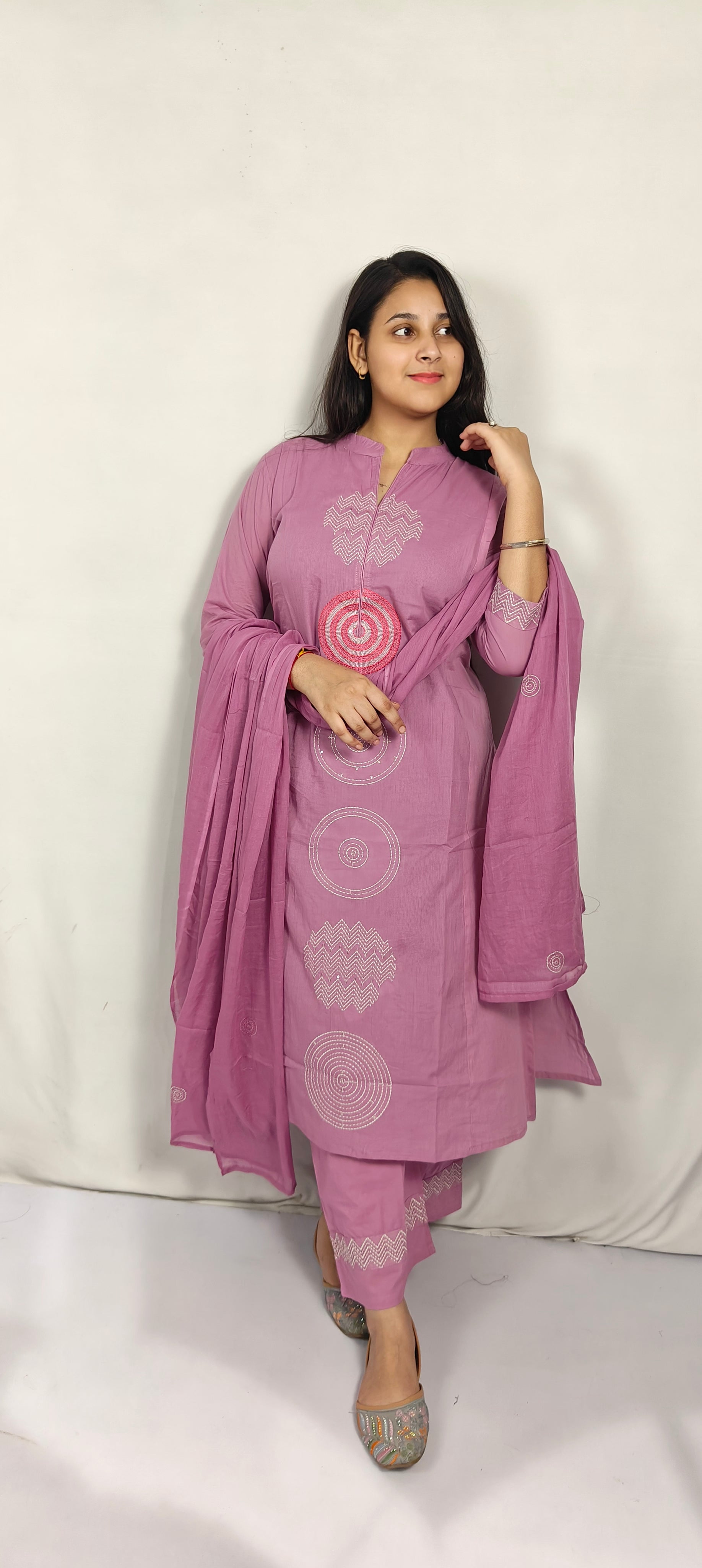 Lavender Embroidered Cotton Kurta Set with Dupatta(Z0265)