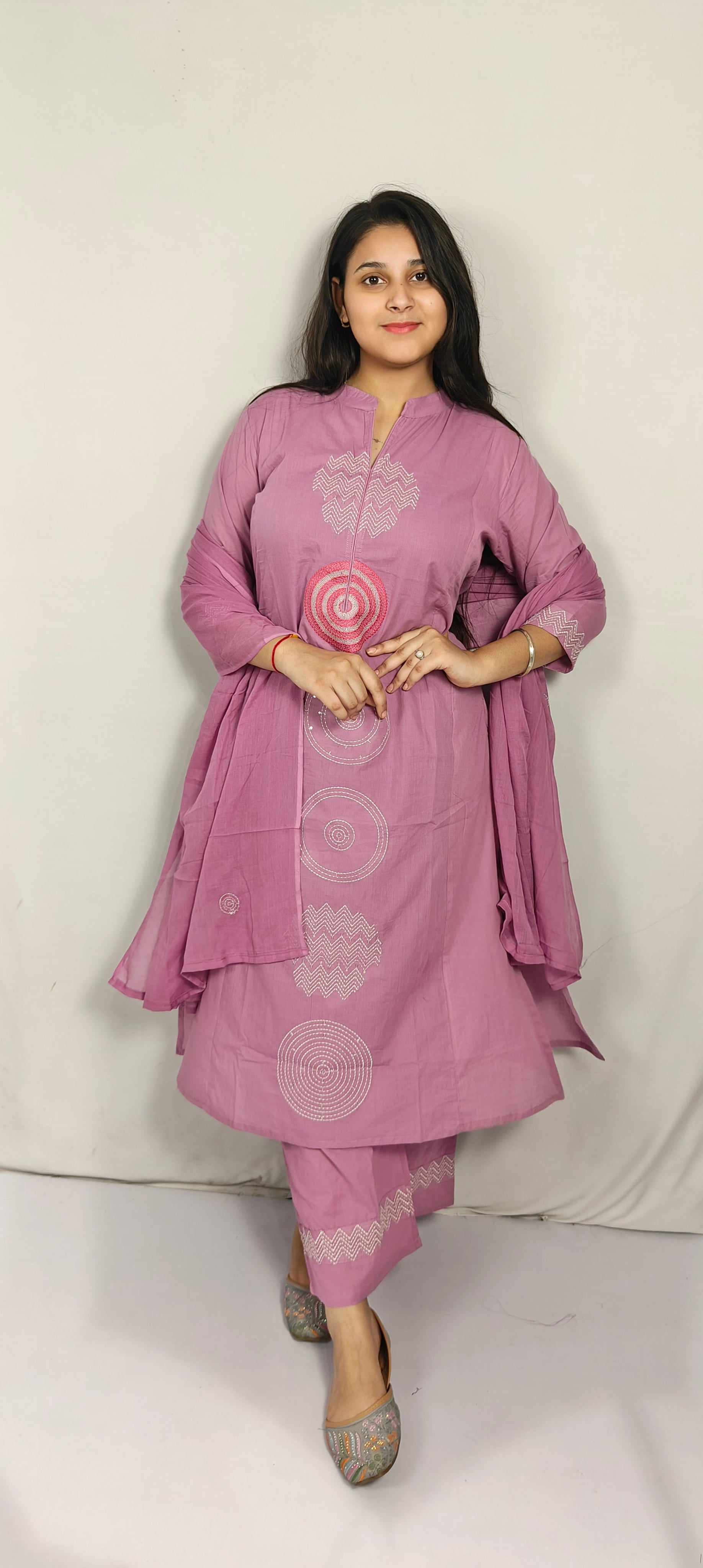 Lavender Embroidered Cotton Kurta Set with Dupatta(Z0265)