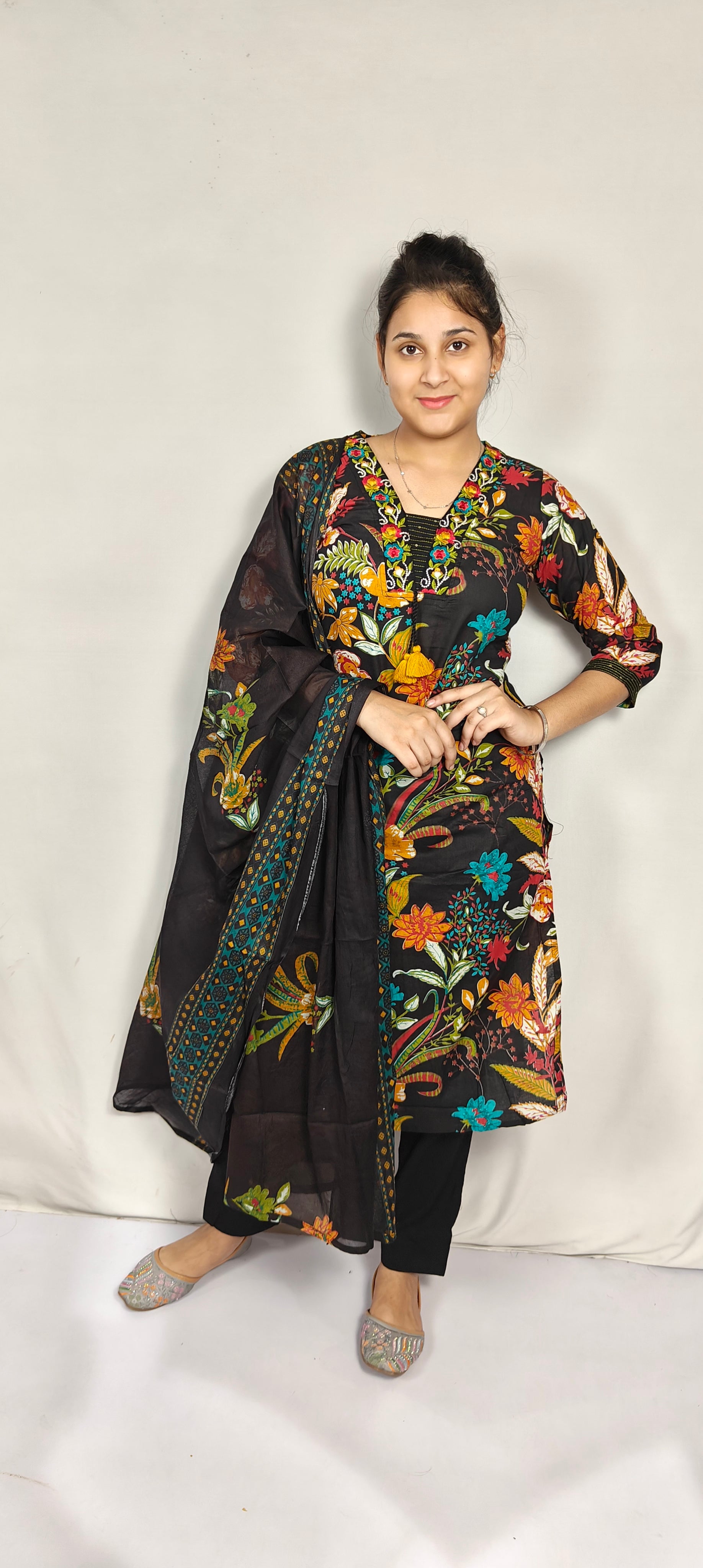 Black Floral Printed Cotton Kurta Set with Dupatta (Z0269)