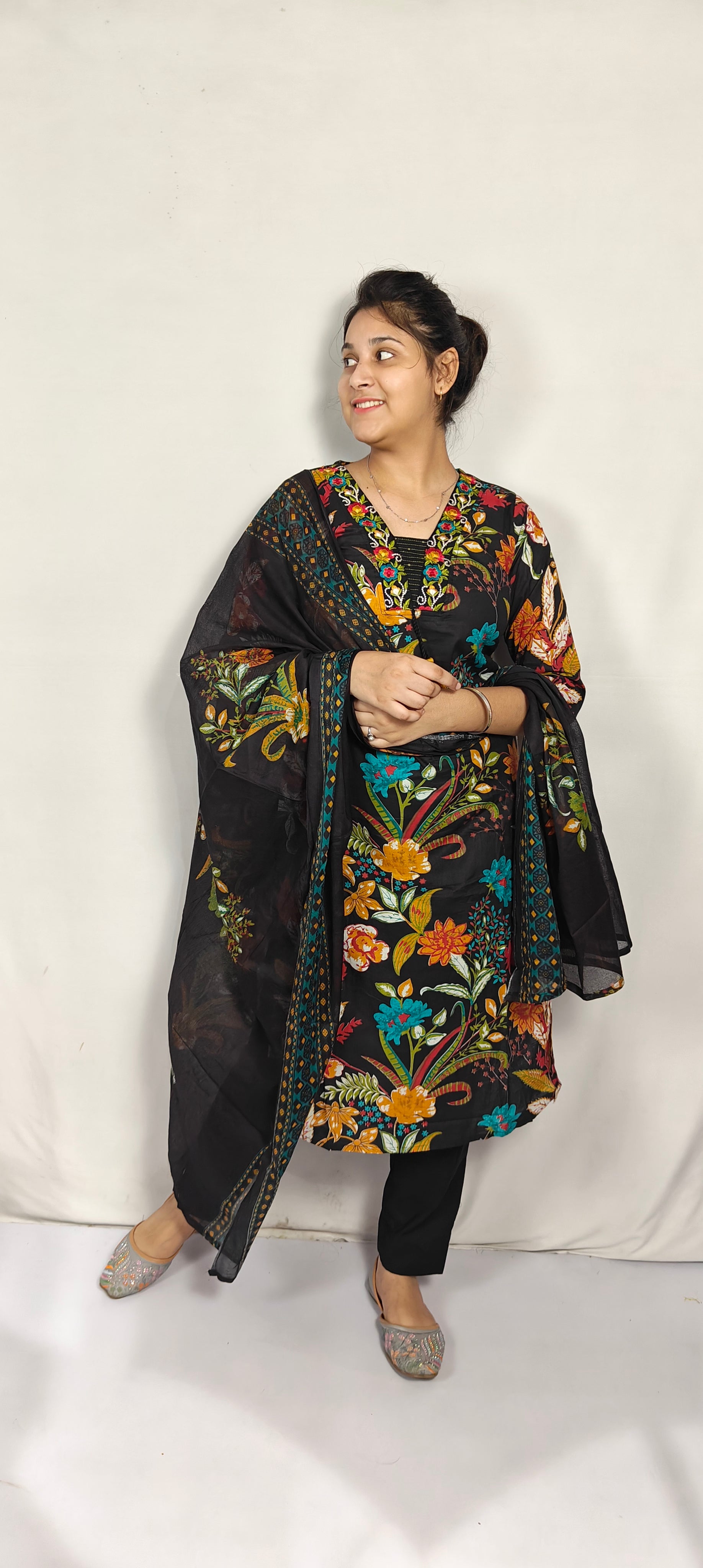 Black Floral Printed Cotton Kurta Set with Dupatta (Z0269)