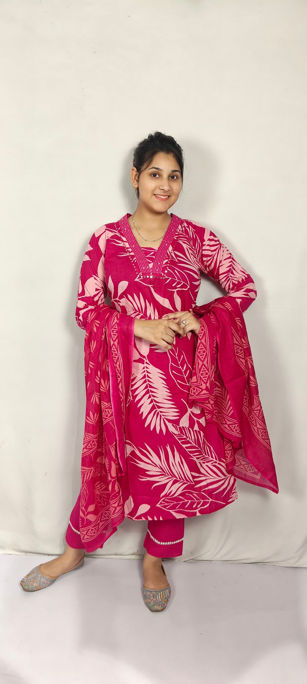 Pink Leaf Print Cotton Kurta Set with Dupatta(Z0268)