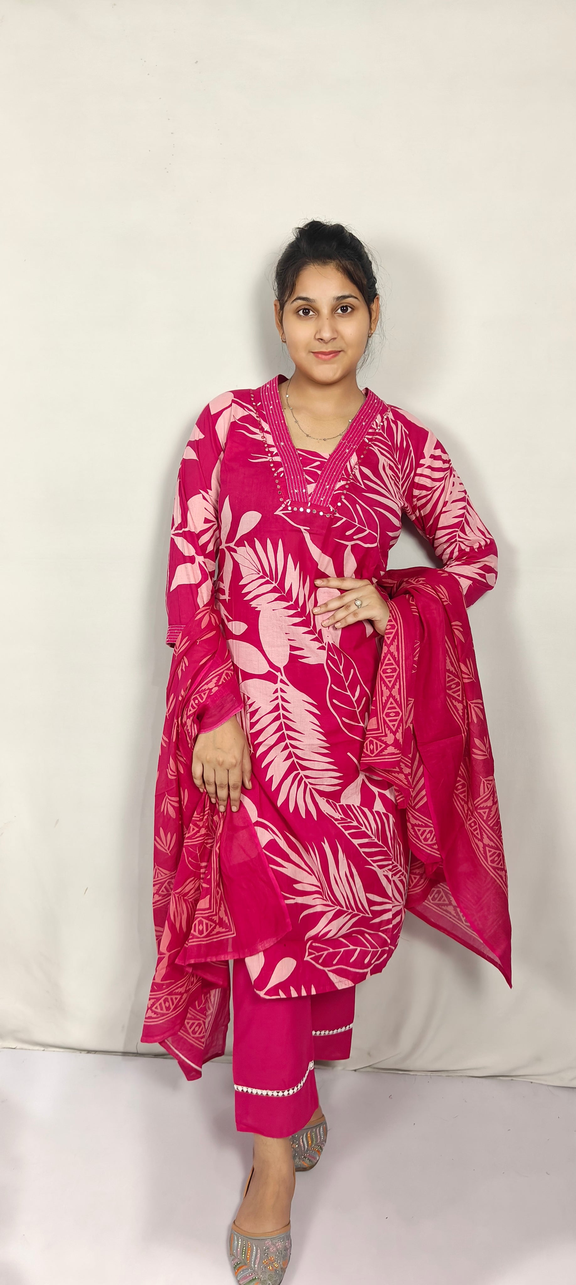 Pink Leaf Print Cotton Kurta Set with Dupatta(Z0268)