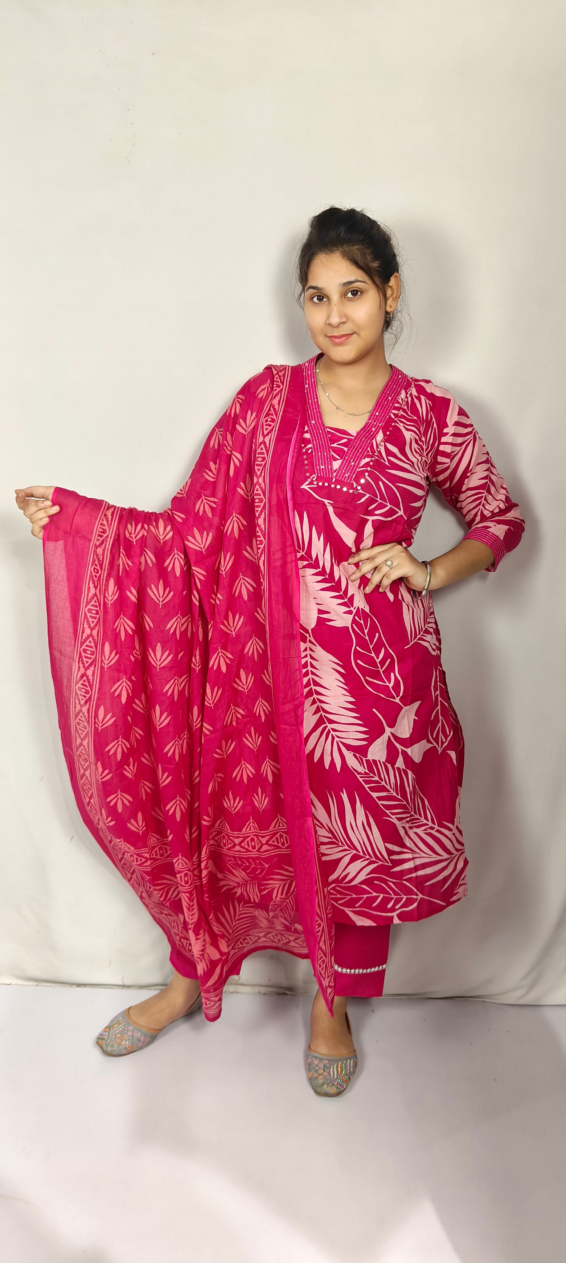 Pink Leaf Print Cotton Kurta Set with Dupatta(Z0268)