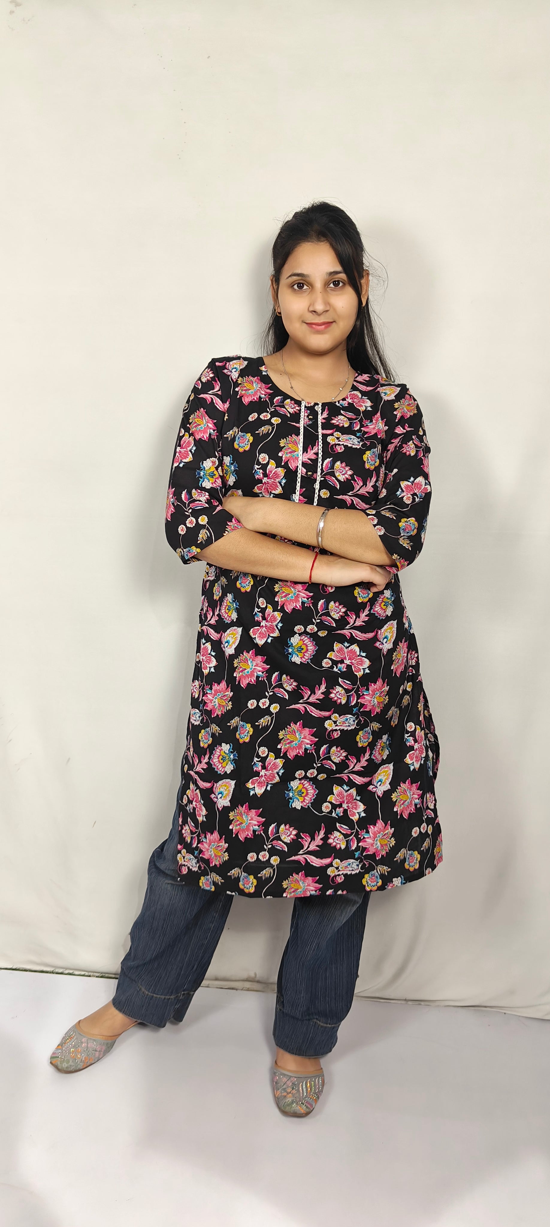Singhal Black Floral Printed Kurta(Z0271)