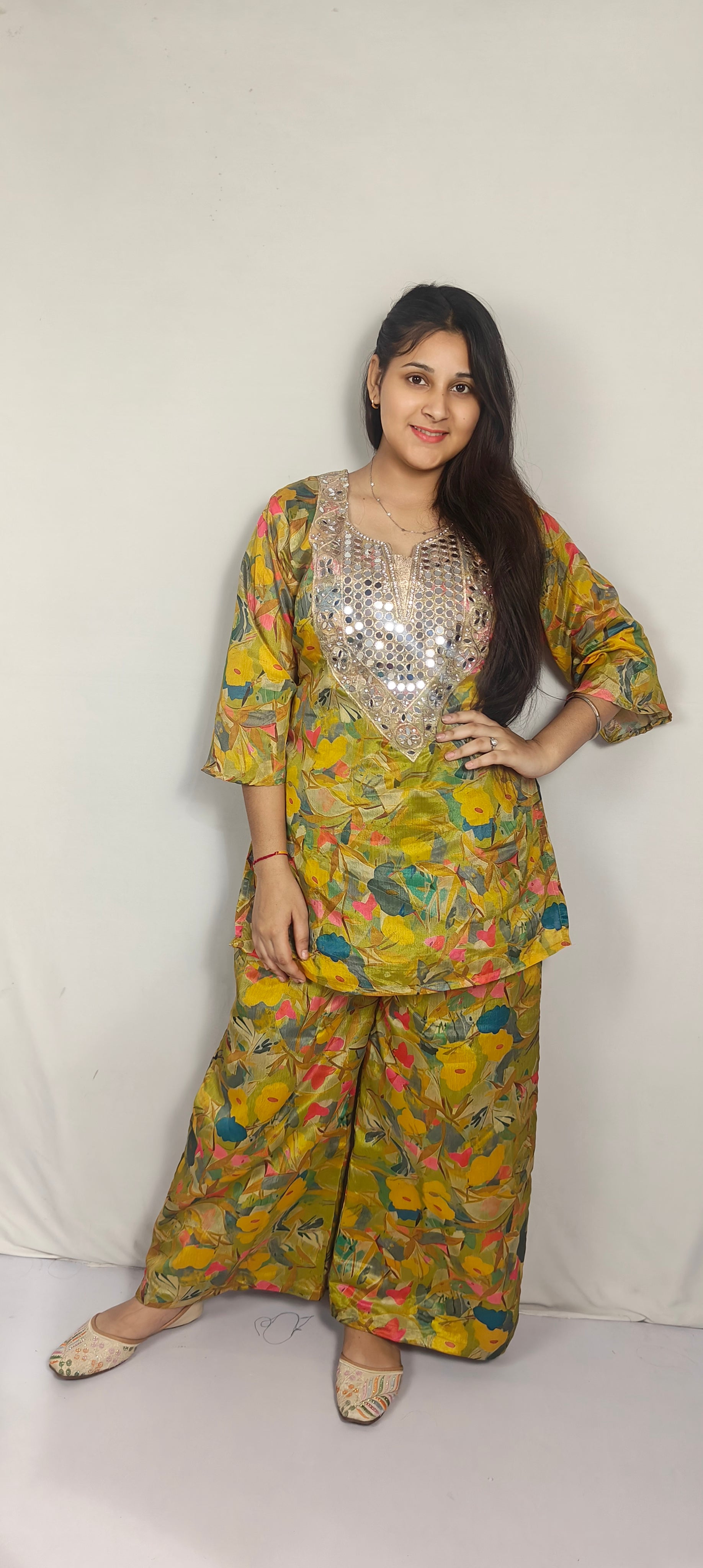 Floral Printed Co-ord Set with Mirror Work (Z0272)