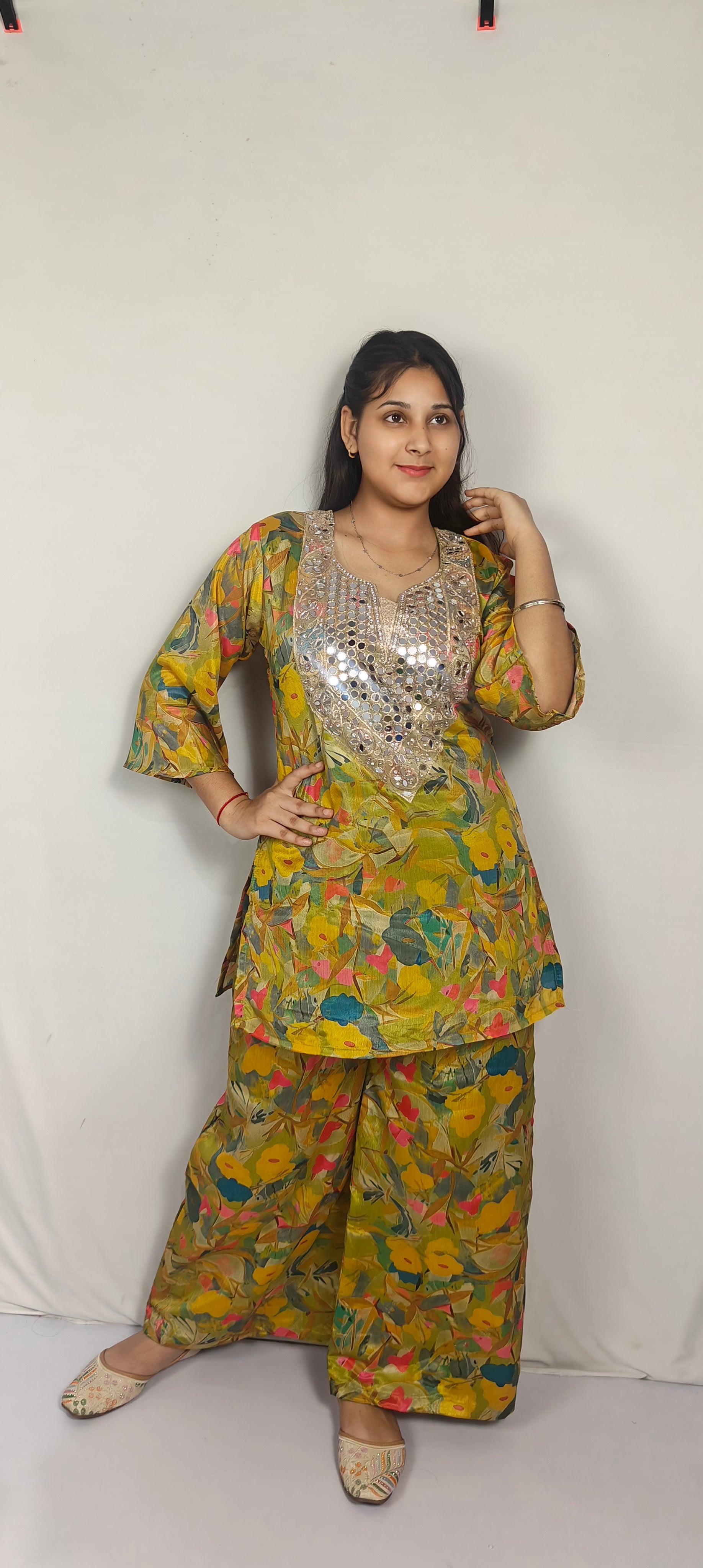 Floral Printed Co-ord Set with Mirror Work (Z0272)