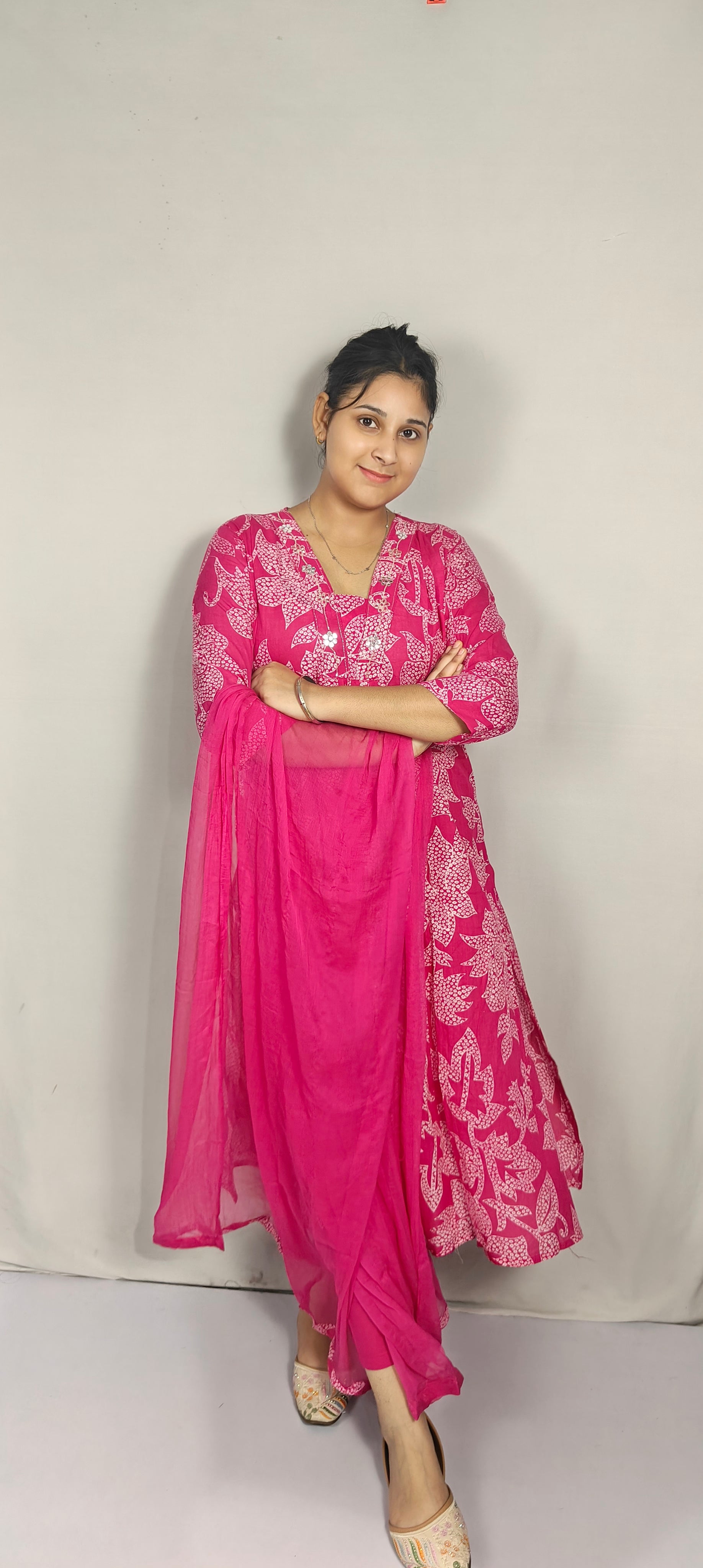 Pink Floral Printed Anarkali Kurta Set with Dupatta(Z0276)