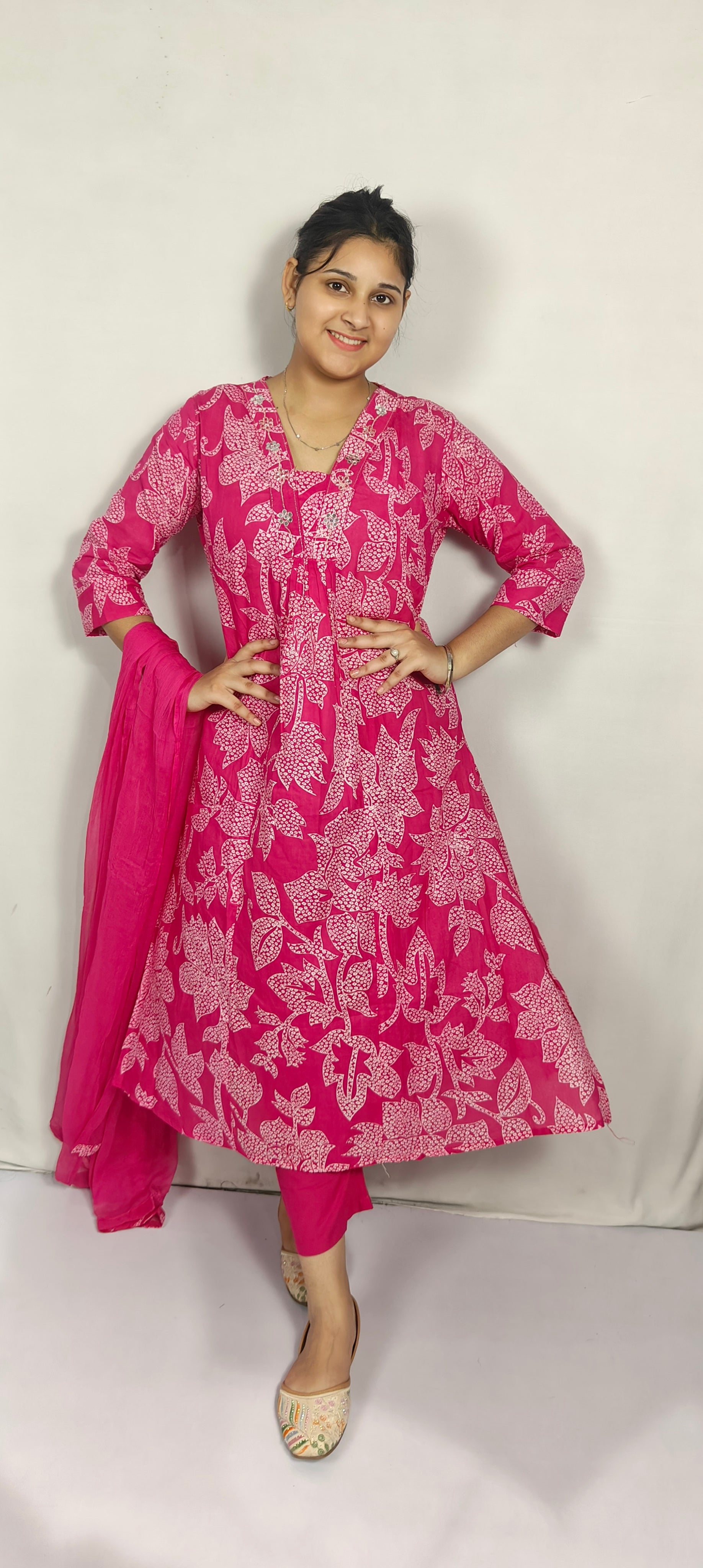Pink Floral Printed Anarkali Kurta Set with Dupatta(Z0276)