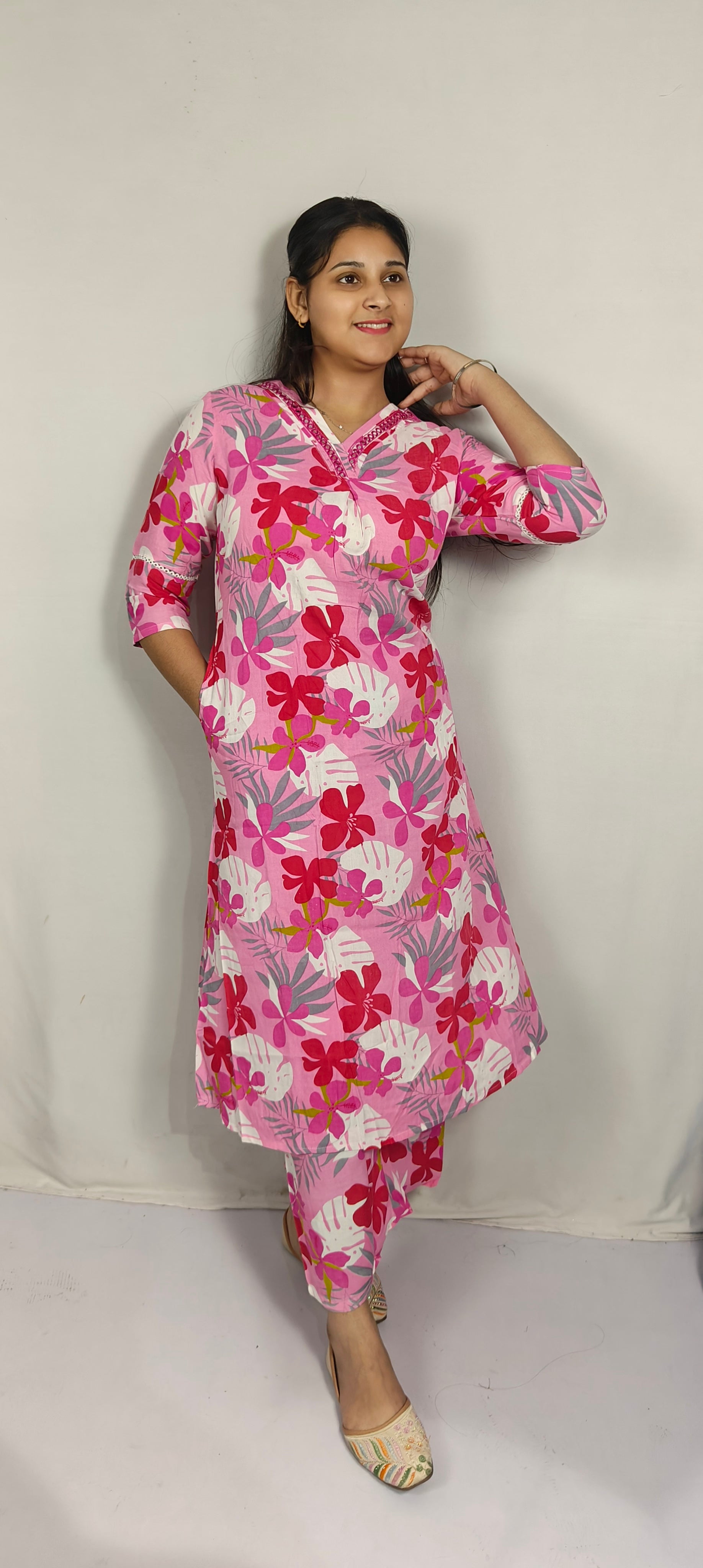 Floral Pink Printed Cotton Kurta Set (Z0277)