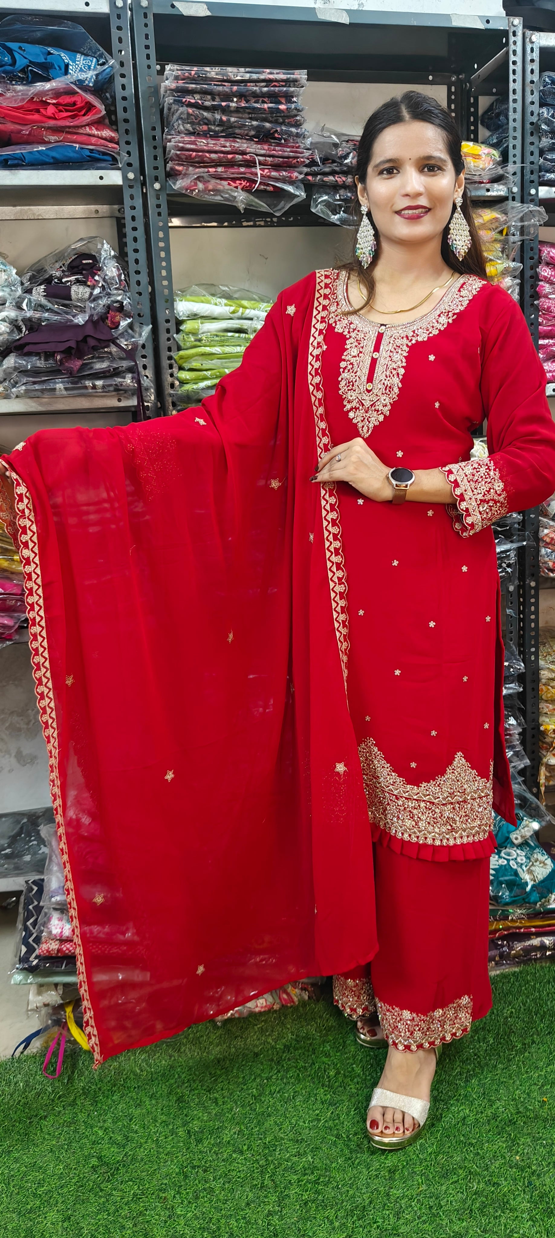 Red Embroidered 3 piece kurta set  (Z0287)