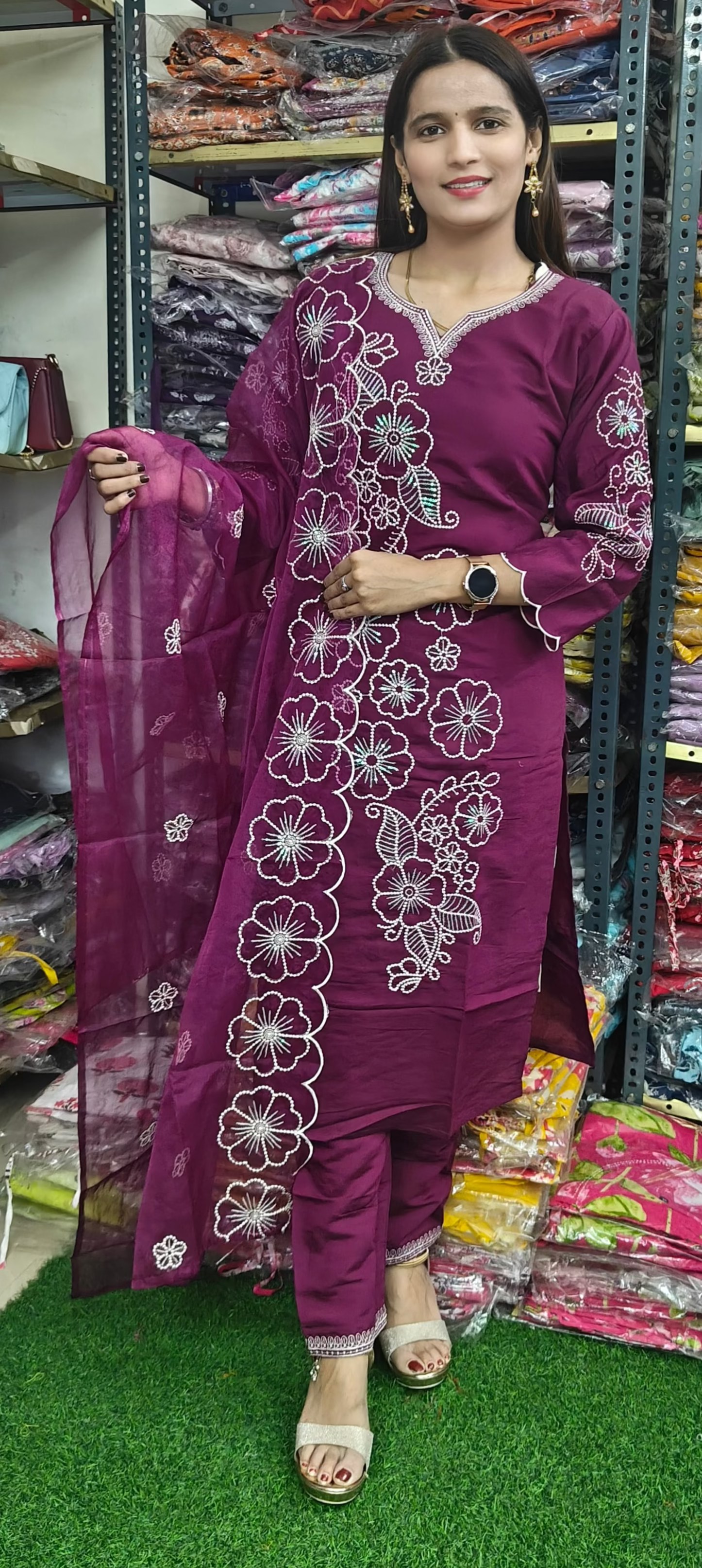 Purple Embroidered Kurta Set with Dupatta (Z0289)