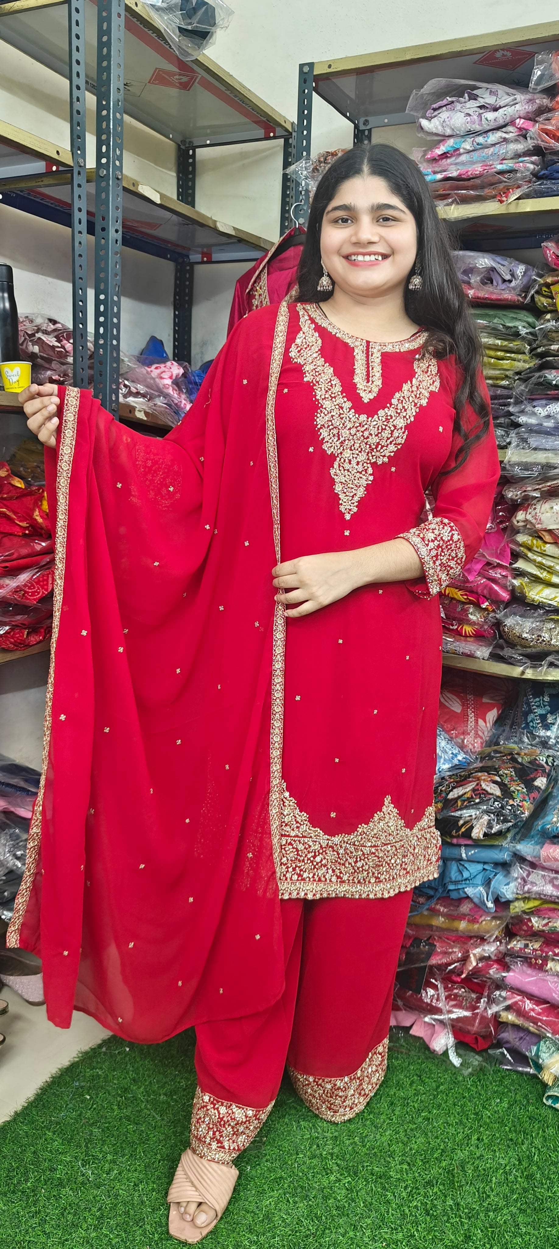 Red Golden Embroidered Kurta Set with Dupatta (Z0295)