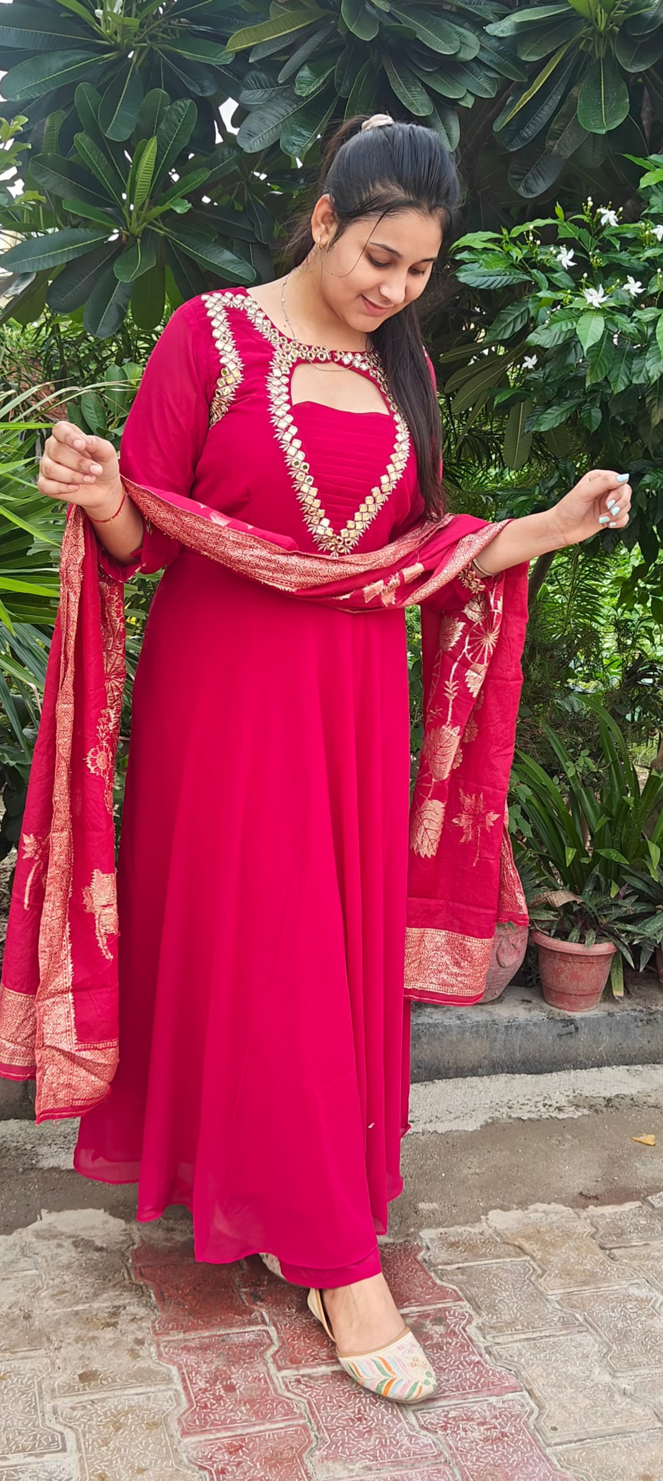 Pink Embroidered Kurta Set with Dupatta (Z0297)