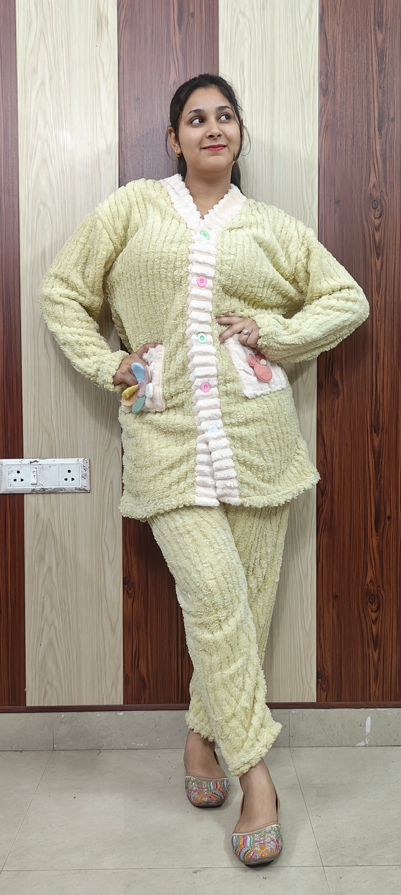 Light green  Pocket cozy suit (Z0338)