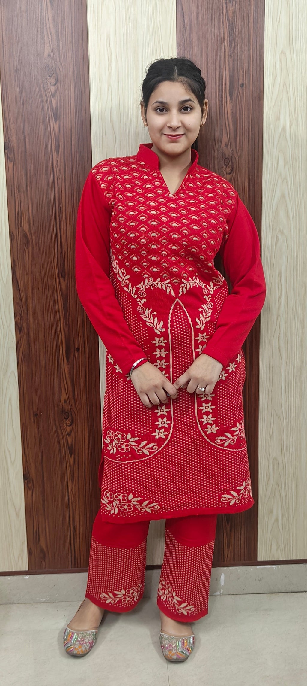 Red 2 Piece woolen suit (Z0369)