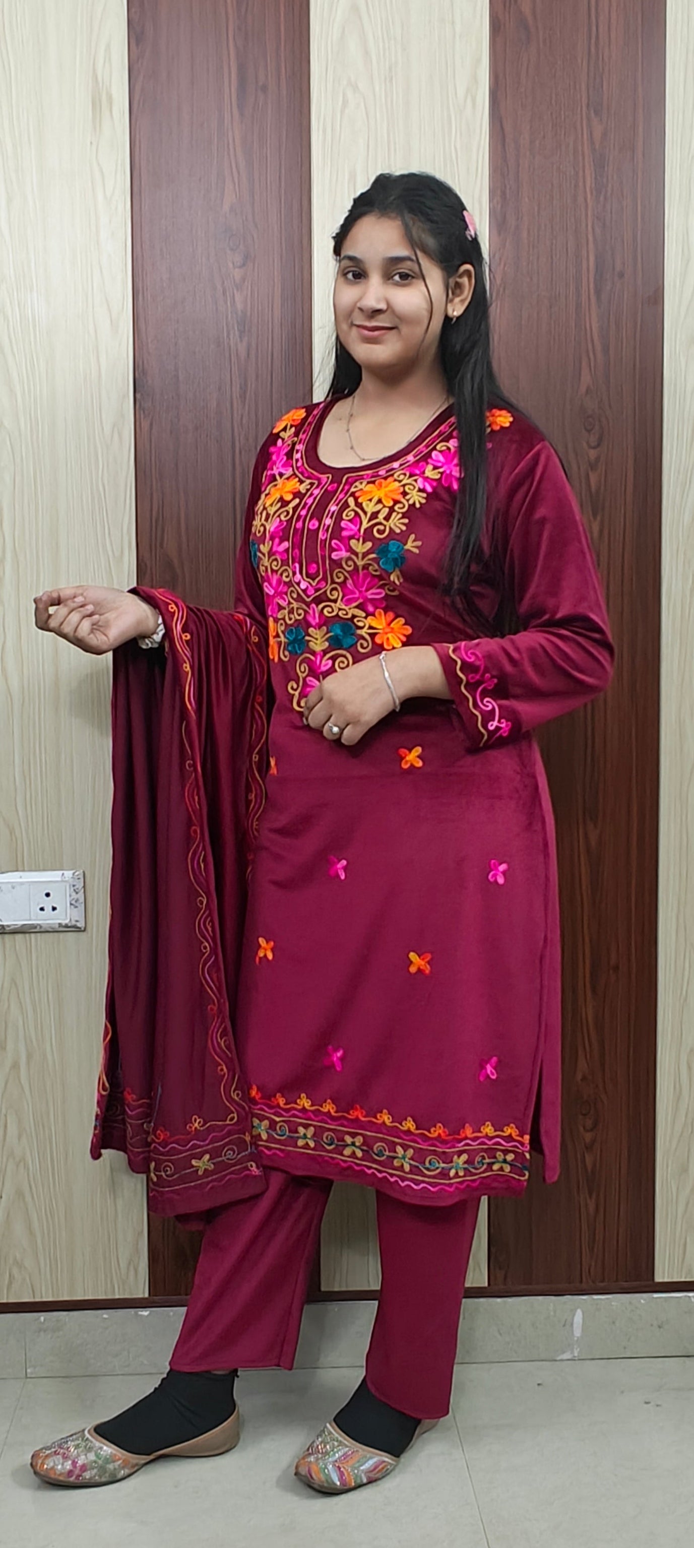 Maroon Kashmiri Woolen 3-Piece Suit (Z0377)