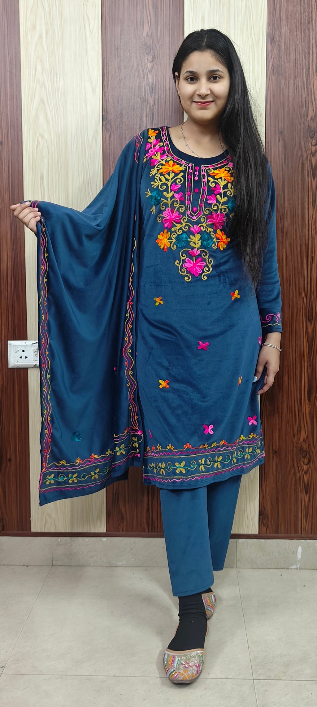 Blue Kashmiri Woolen 3-Piece Suit (Z0375)