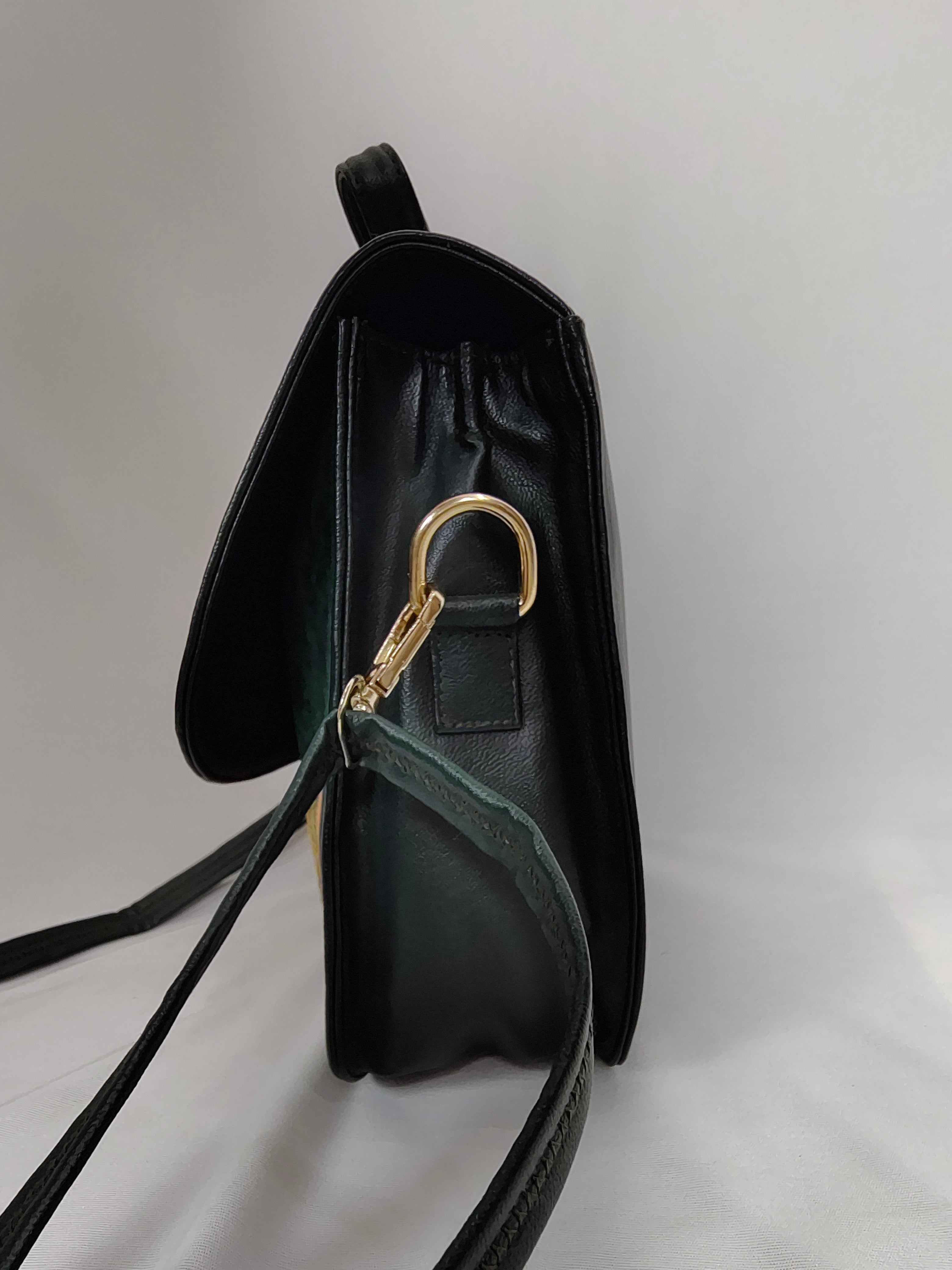 Kashmiri Ari Leather bag along with long leather strap