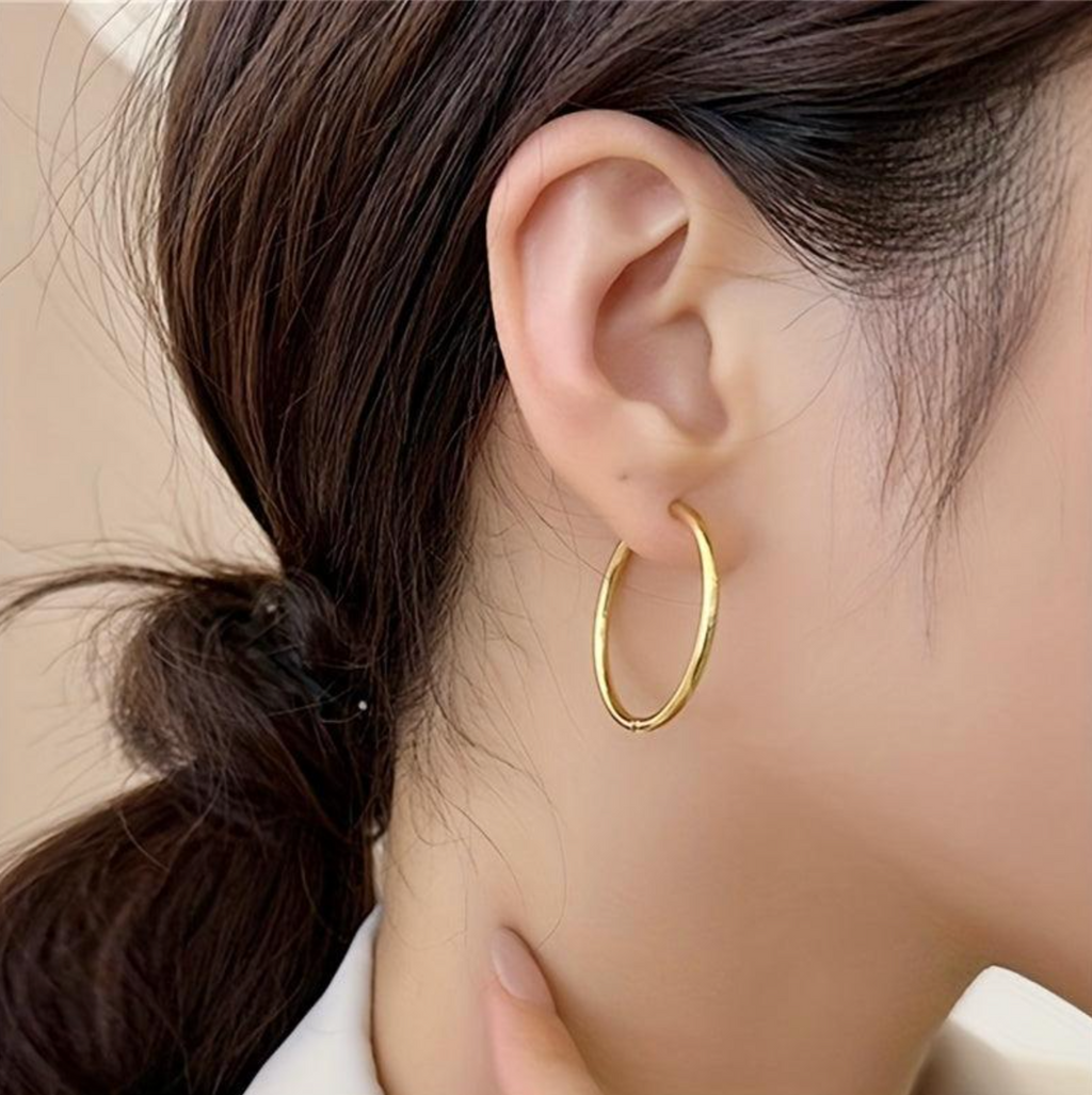 Earring (J13)