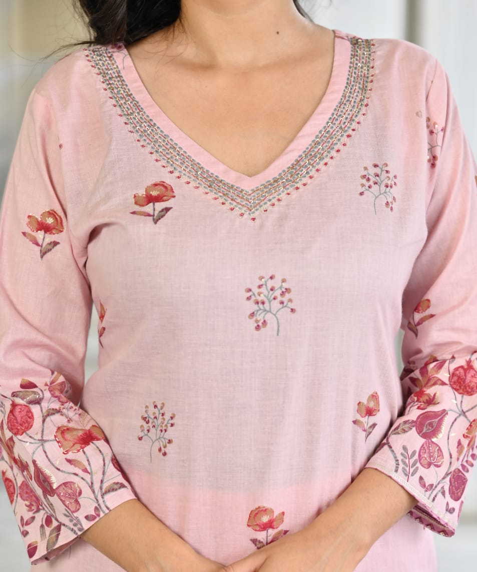 Light Pink  Colour  3 Piece Kurta Set (Z0170)