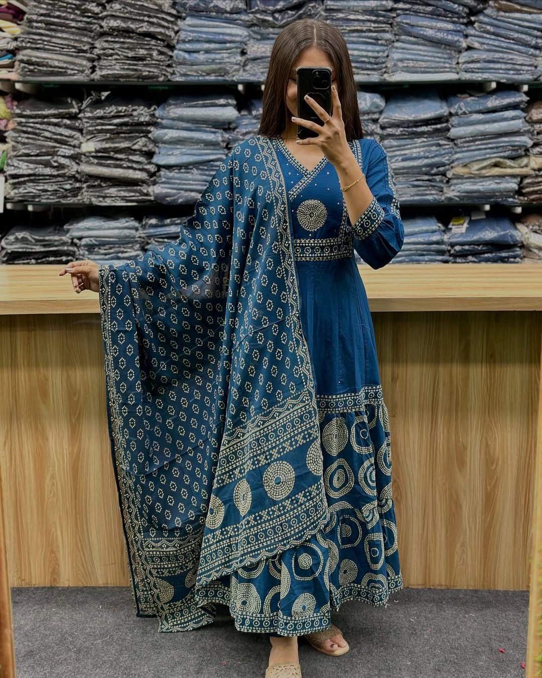 Blue colour beautiful 3 Piece Kurta Set (Z0197)