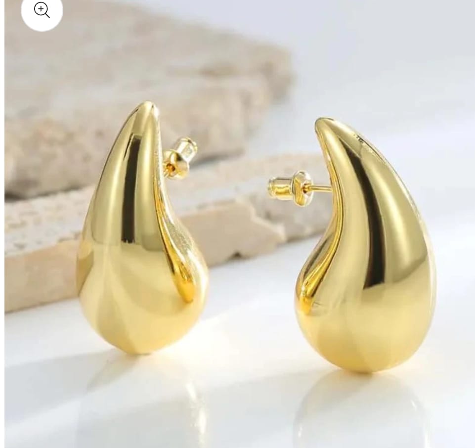 WHITE CORD SET,  BEAUTIFUL EARING & HAND BEG ONLY 899/-