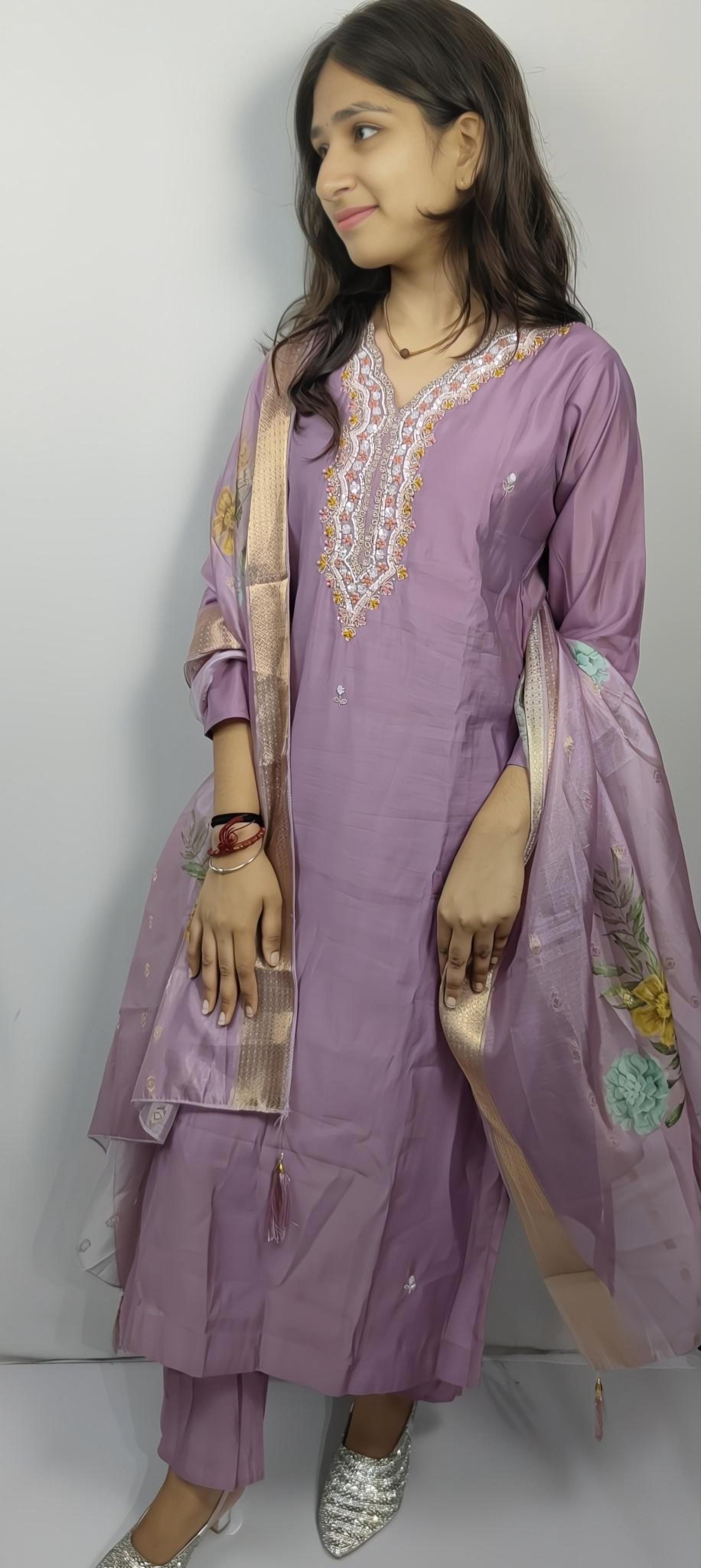 Purple Colour 3 piece Kurta Set (Z0121)