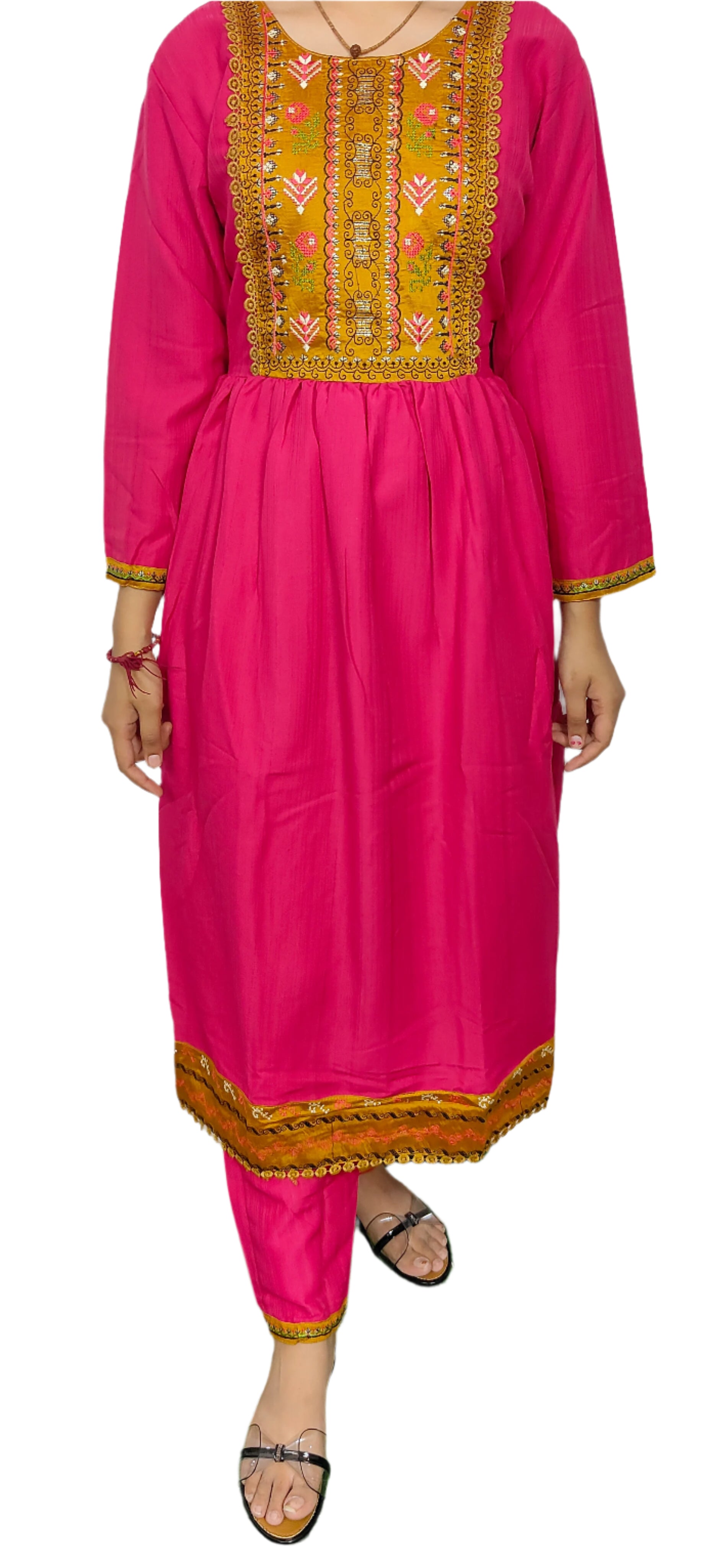 Women Emboridety Kurta Pant Dupatta Set (Pinck)