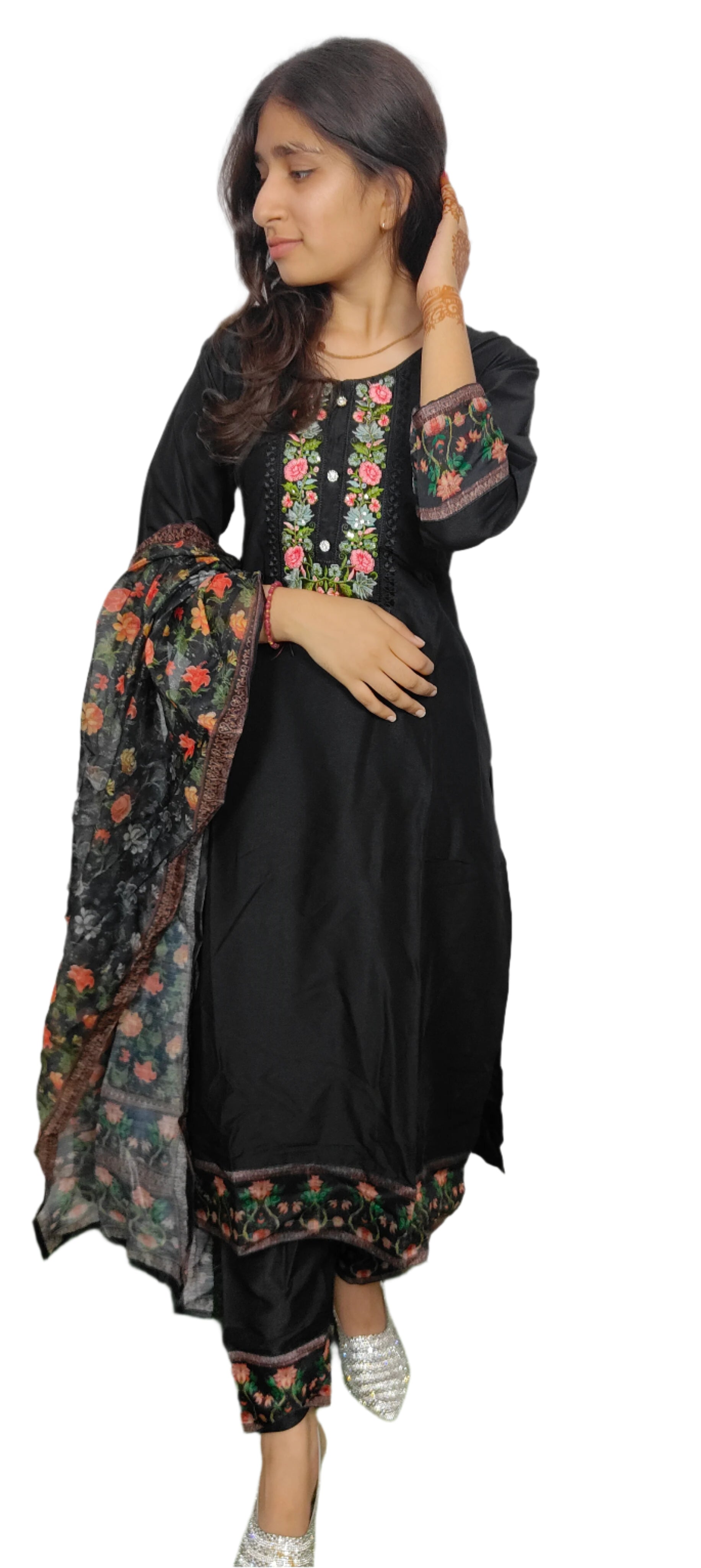 Black 3 piece Bright kurta Set (Z064)