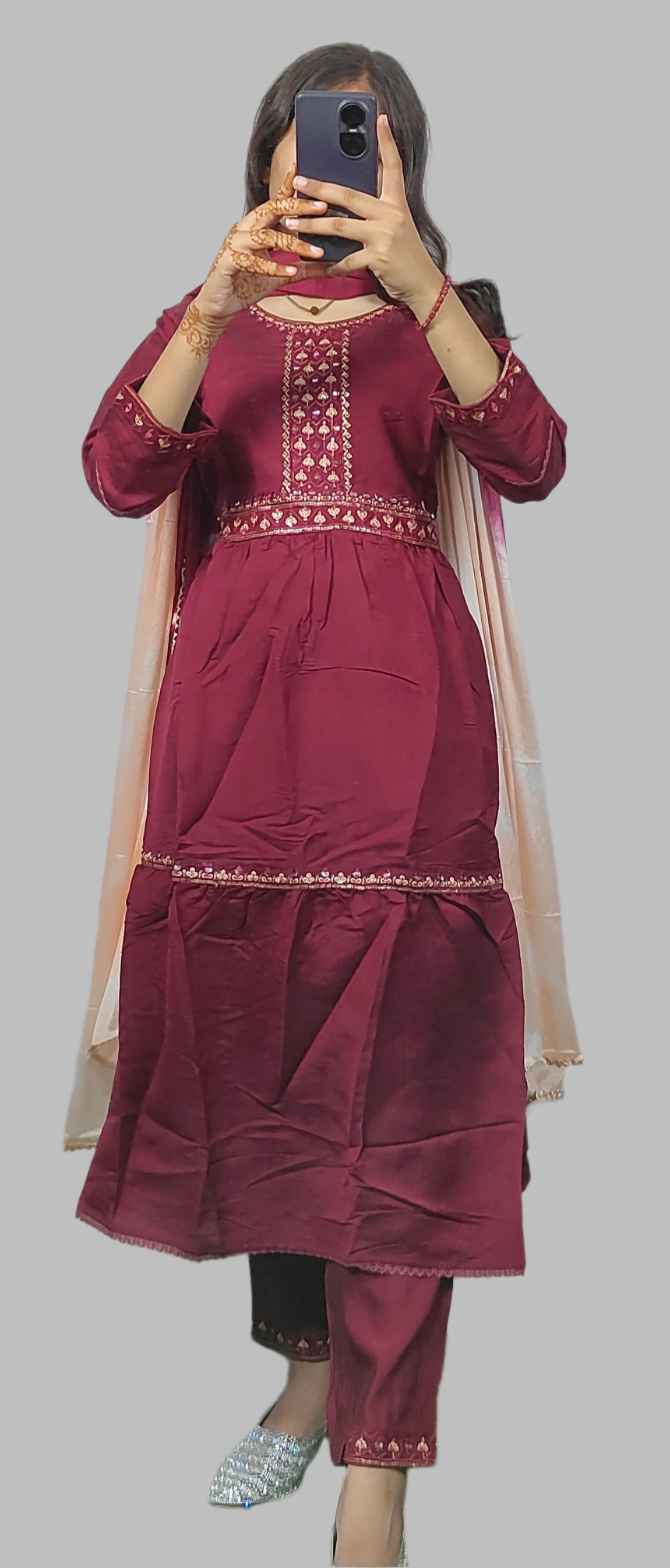 Maroon Embroidered 3 piece  Kurta Set (Z070)