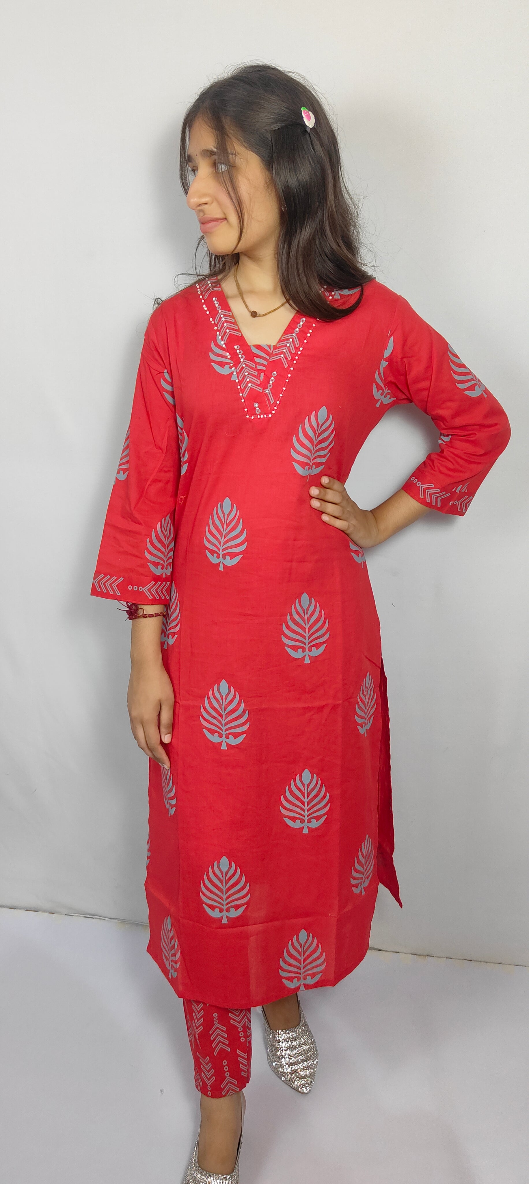 Red Colour  3 piece Kurta Set (Z0111)