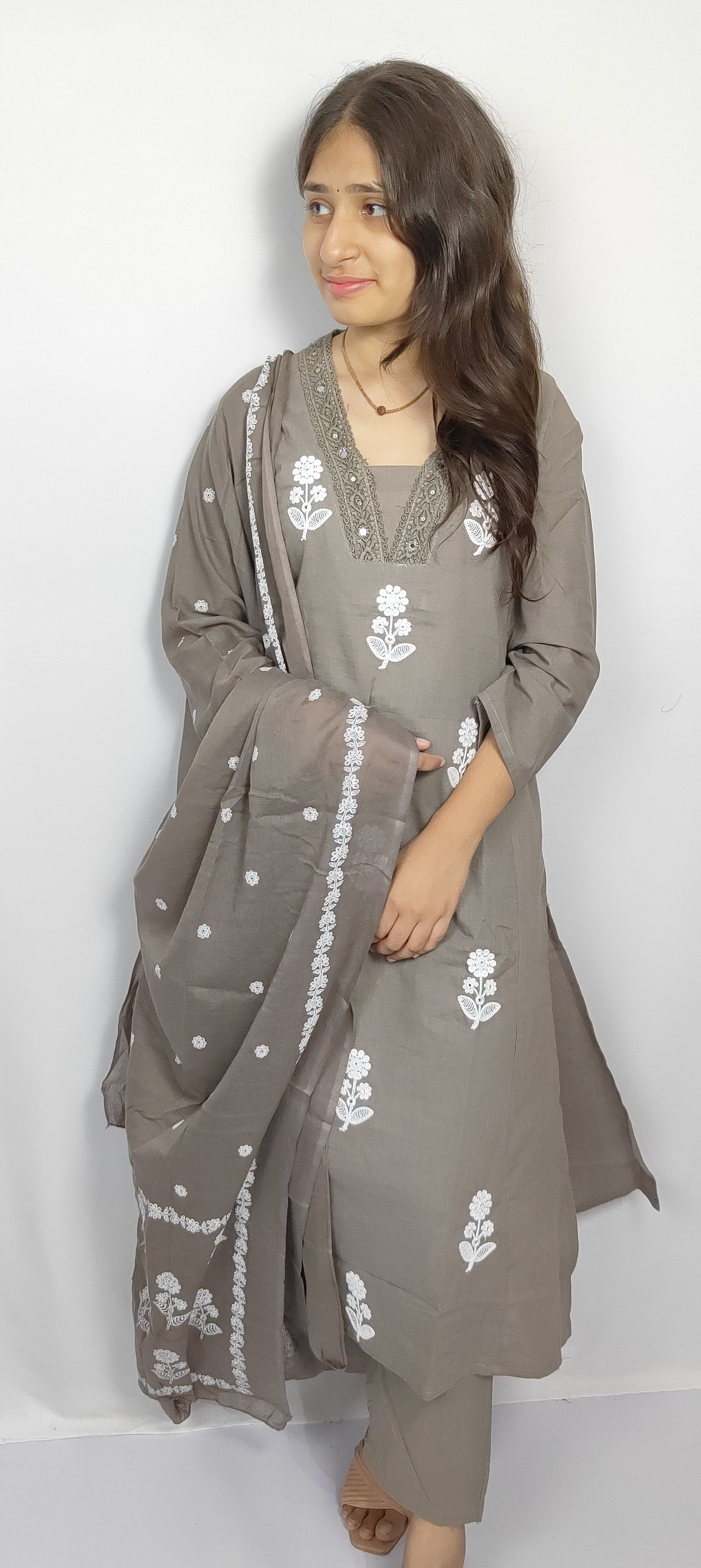 Gray Colour  3 piece Kurta Set (Z0115)