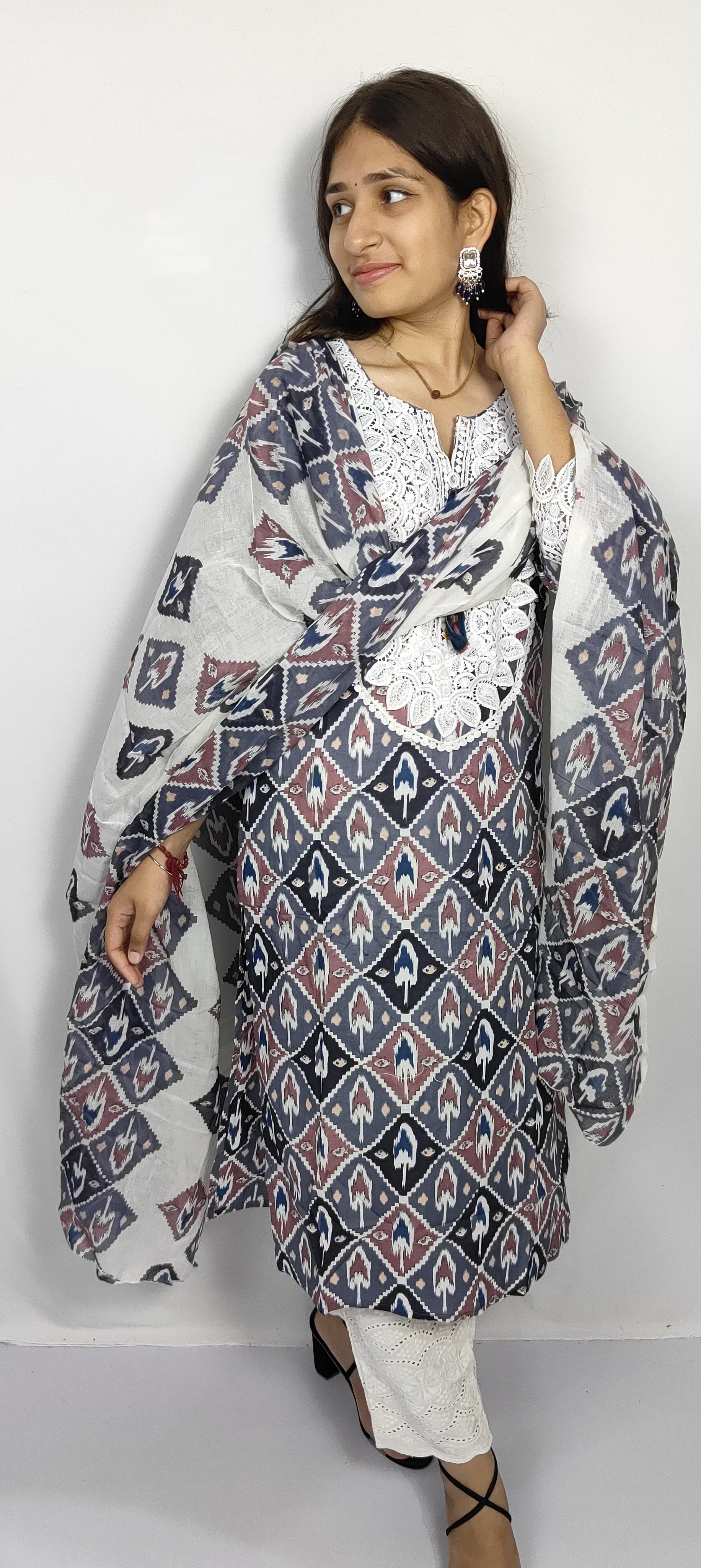 Black 3 piece Kurta Set (Z0119)